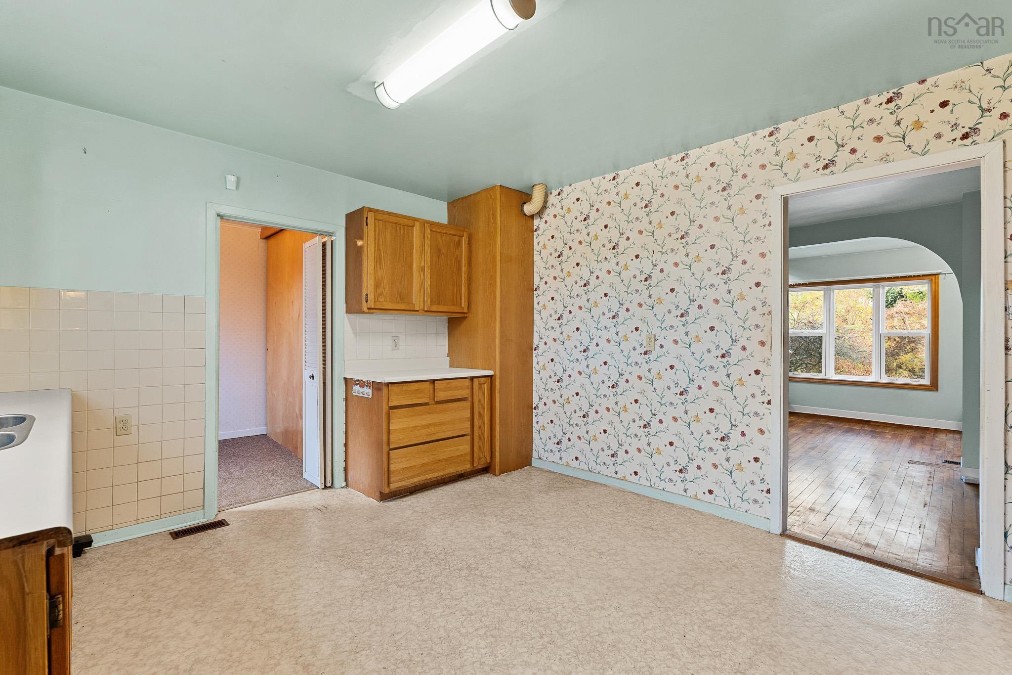 $399,900.00: 22 Winchester Avenue, Halifax