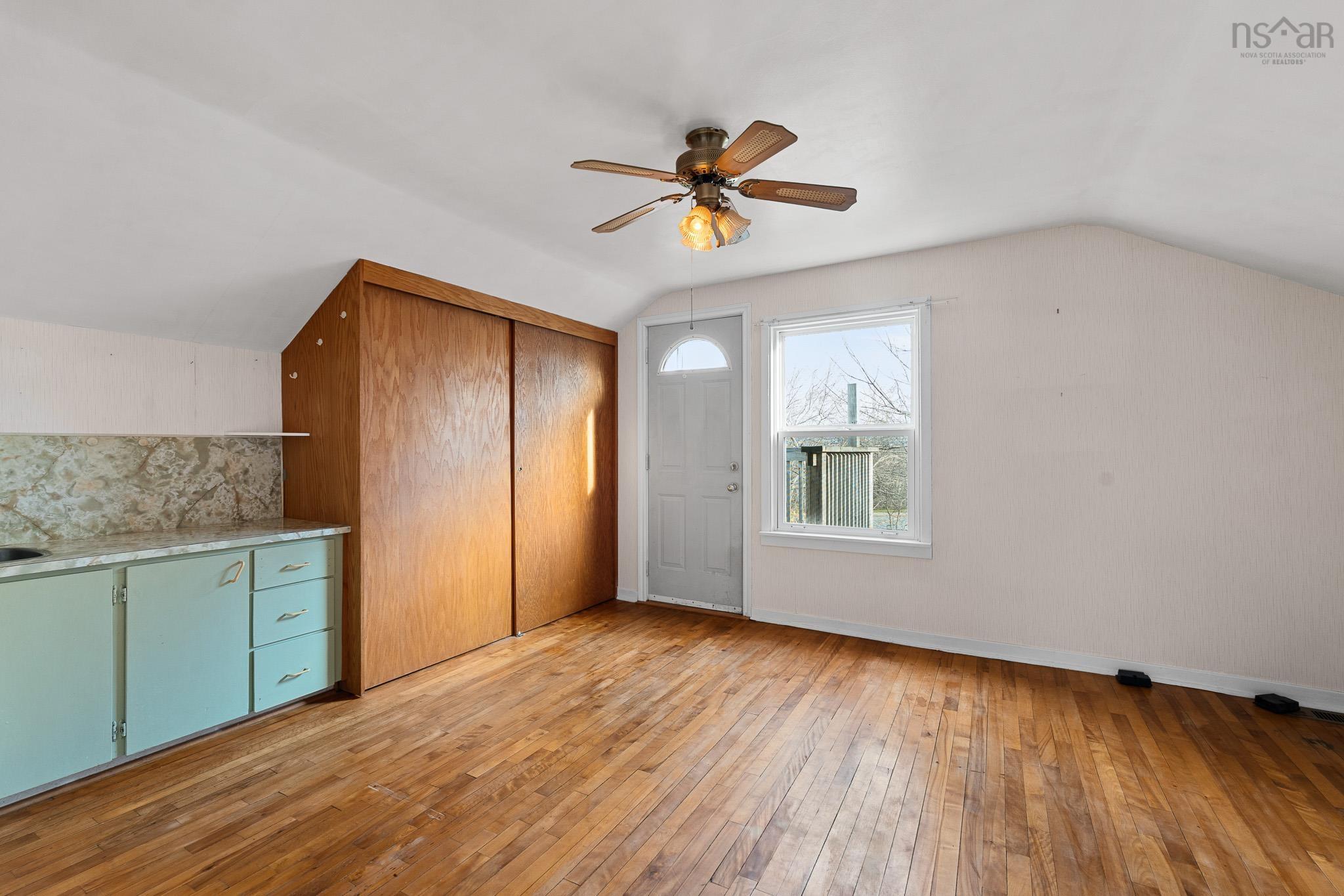 $399,900.00: 22 Winchester Avenue, Halifax