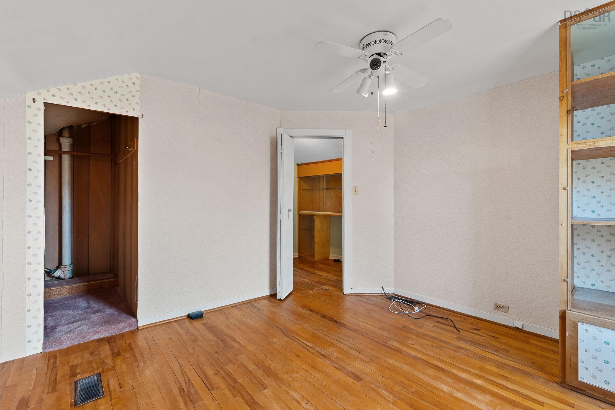 $399,900.00: 22 Winchester Avenue, Halifax