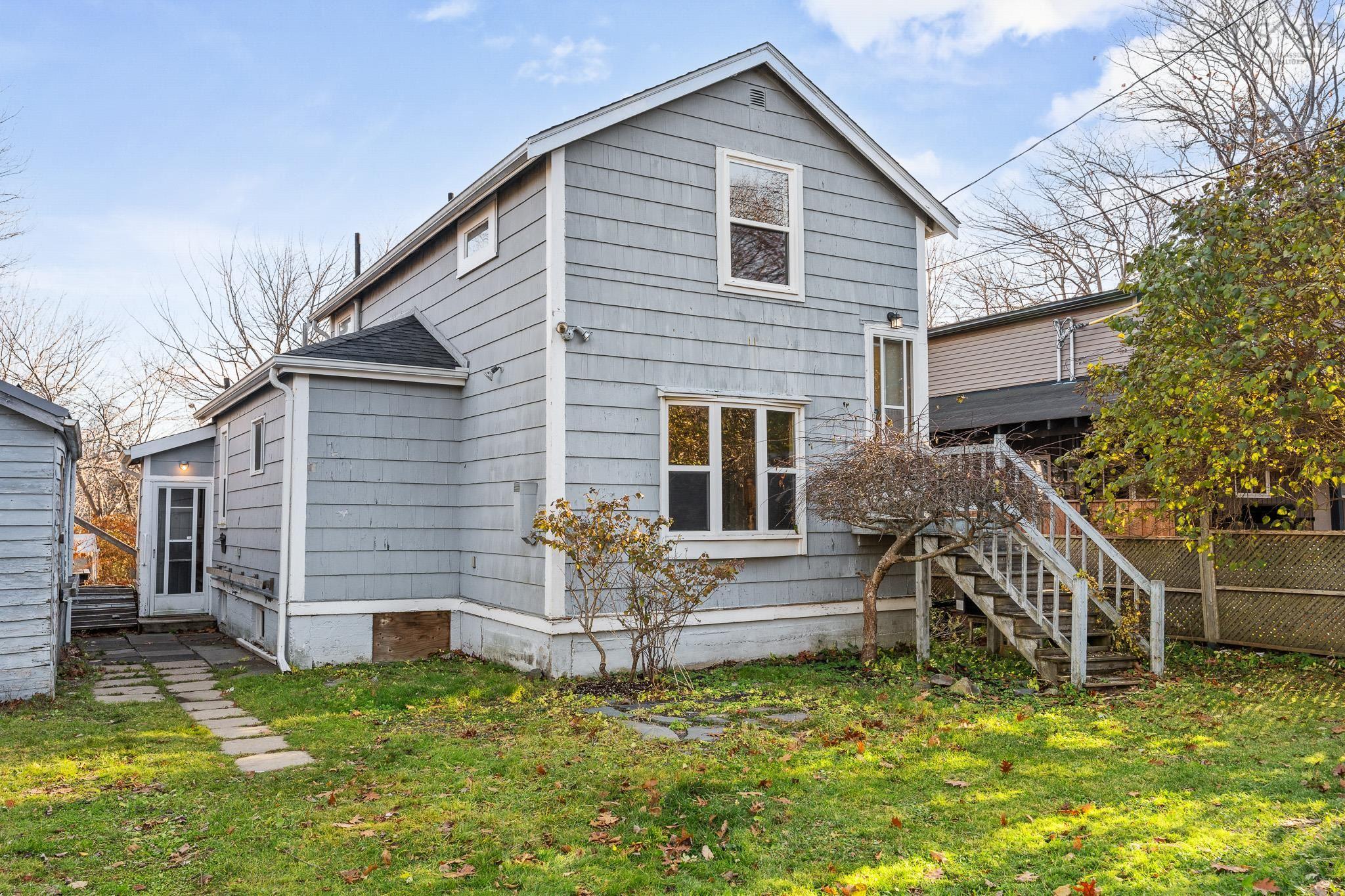 $399,900.00: 22 Winchester Avenue, Halifax