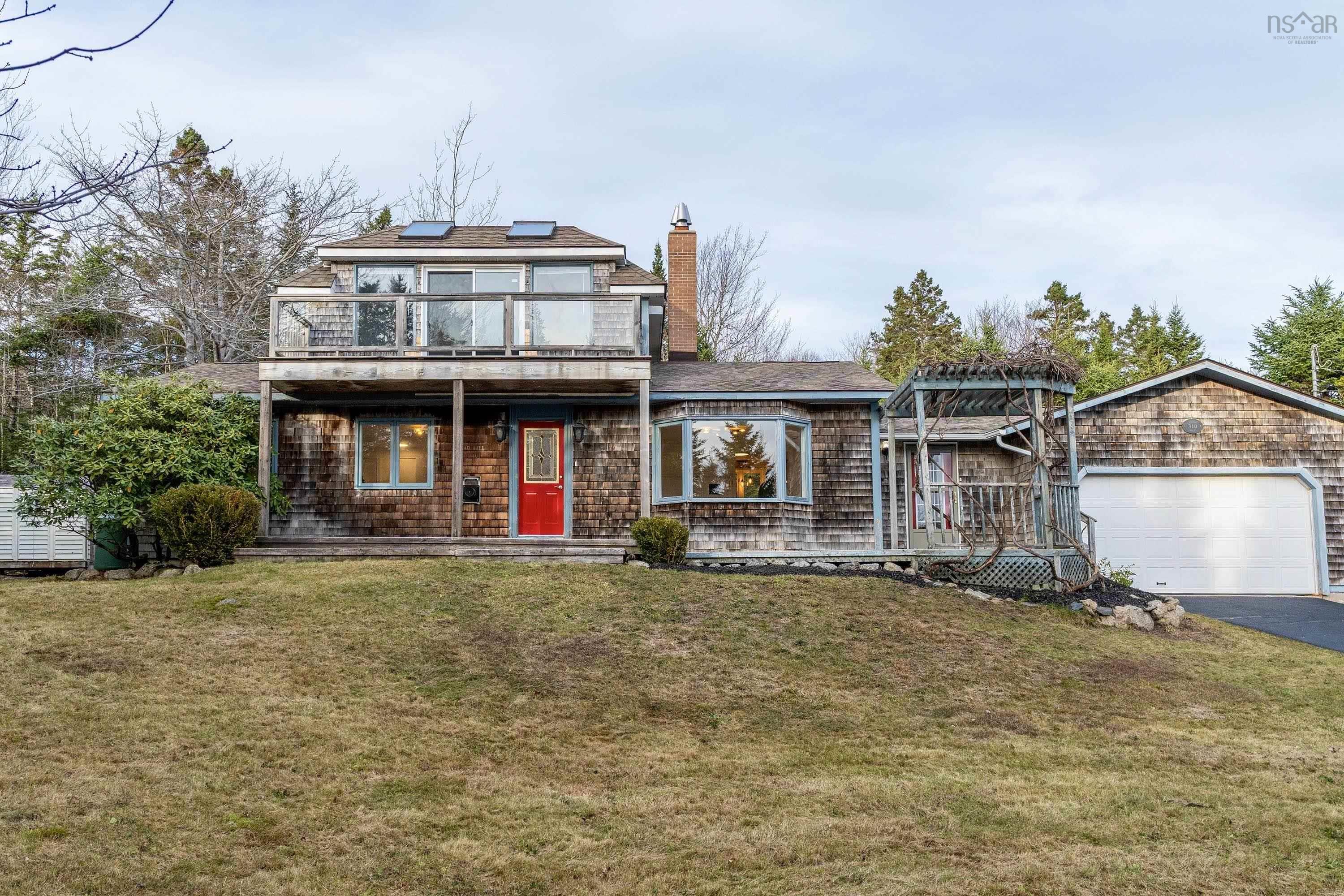310 Hillside Drive, Boutiliers Point, NS (MLS® 202528320) | Boutiliers Point Real Estate | RE/MAX Halifax