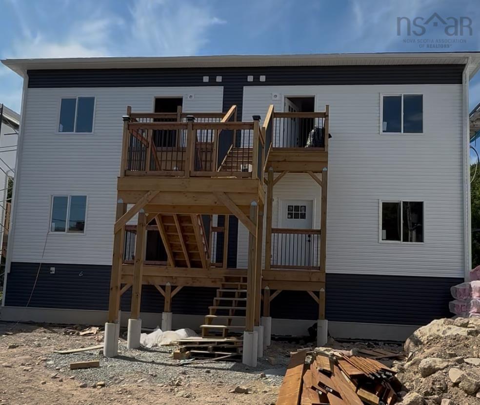 $1,450,000.00: 43 Wedgewood Avenue, Timberlea