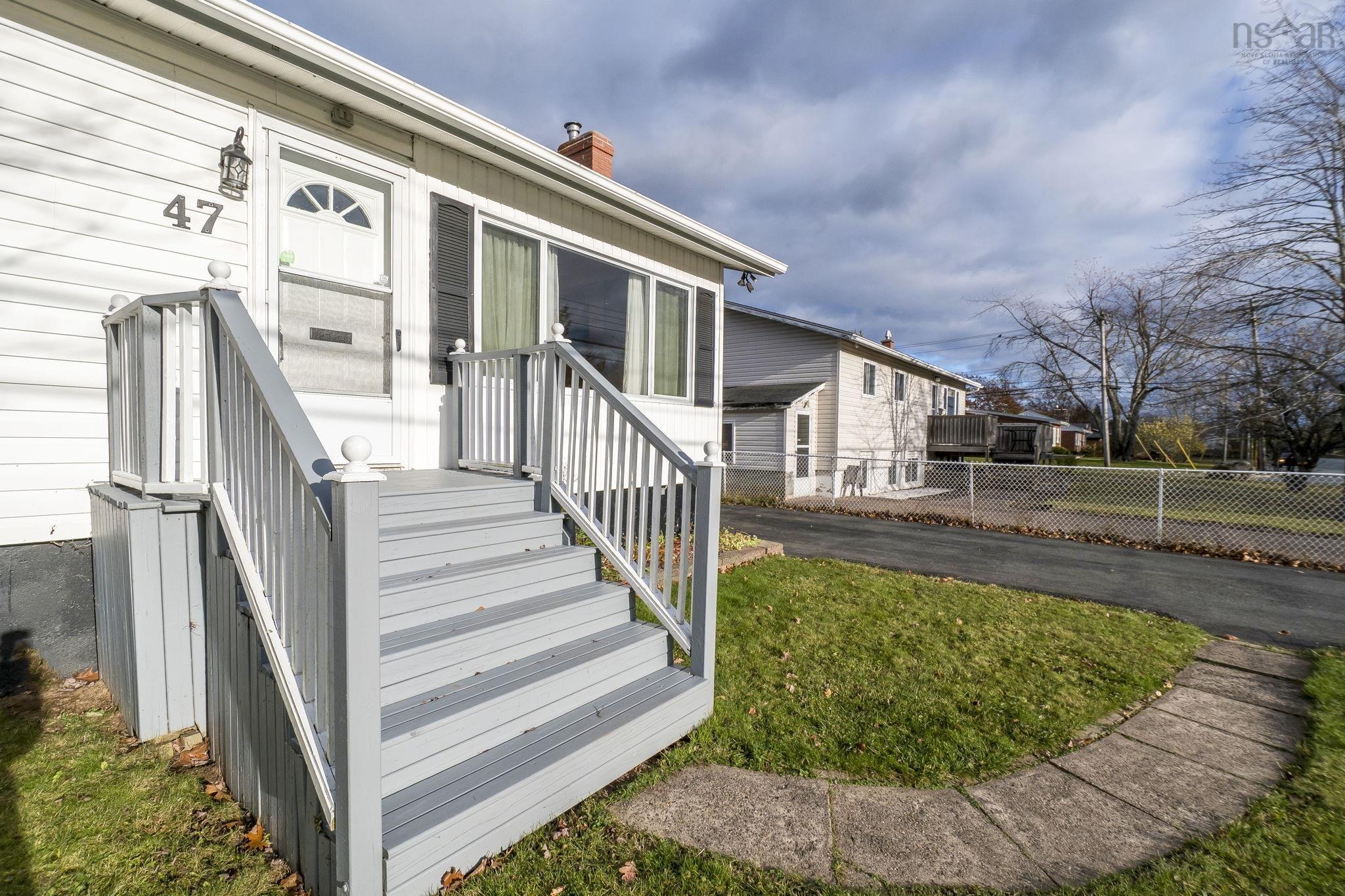47 Penhorn Drive, Dartmouth, NS (MLS 202528354)