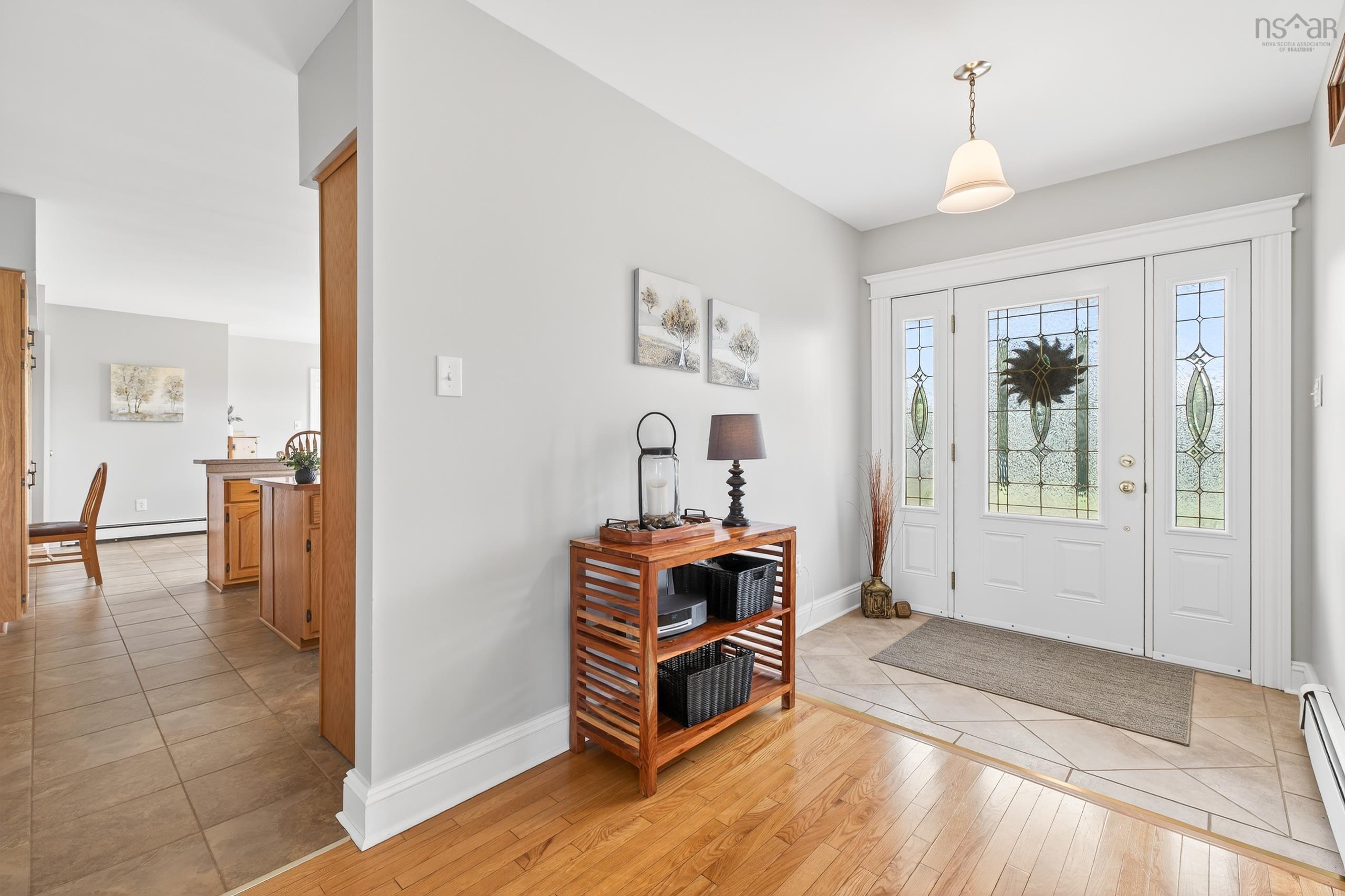 $749,900.00: 2140 POINT EDWARD HIGHWAY, Point Edward