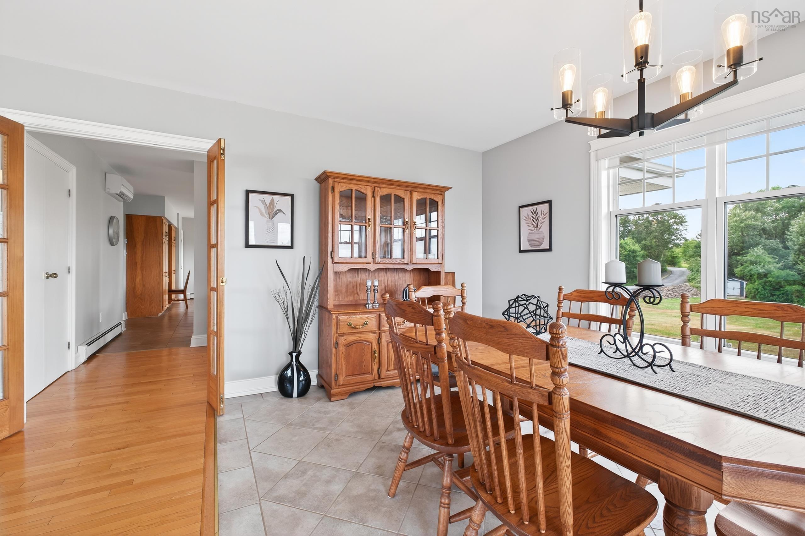 $749,900.00: 2140 POINT EDWARD HIGHWAY, Point Edward