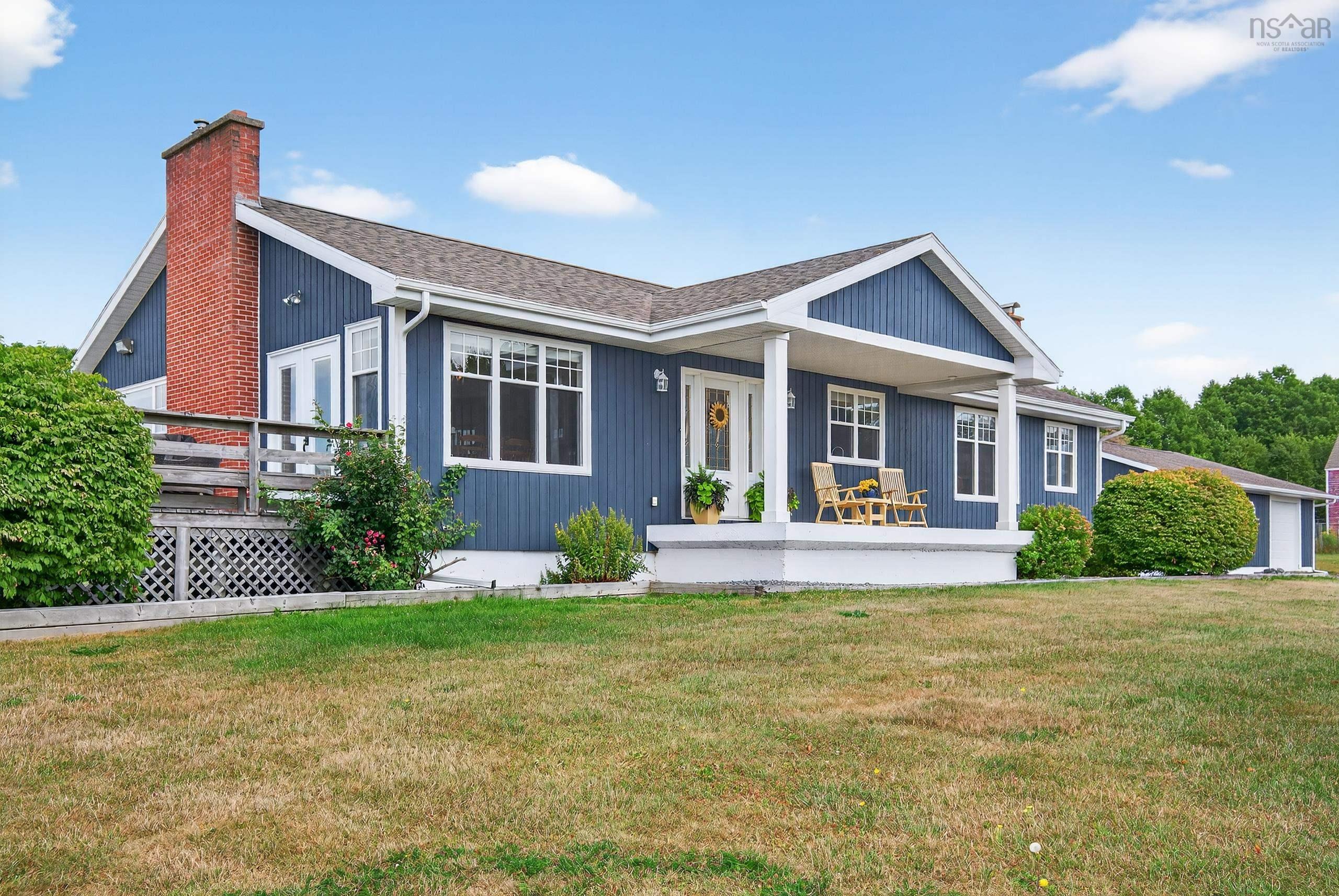 $749,900.00: 2140 POINT EDWARD HIGHWAY, Point Edward