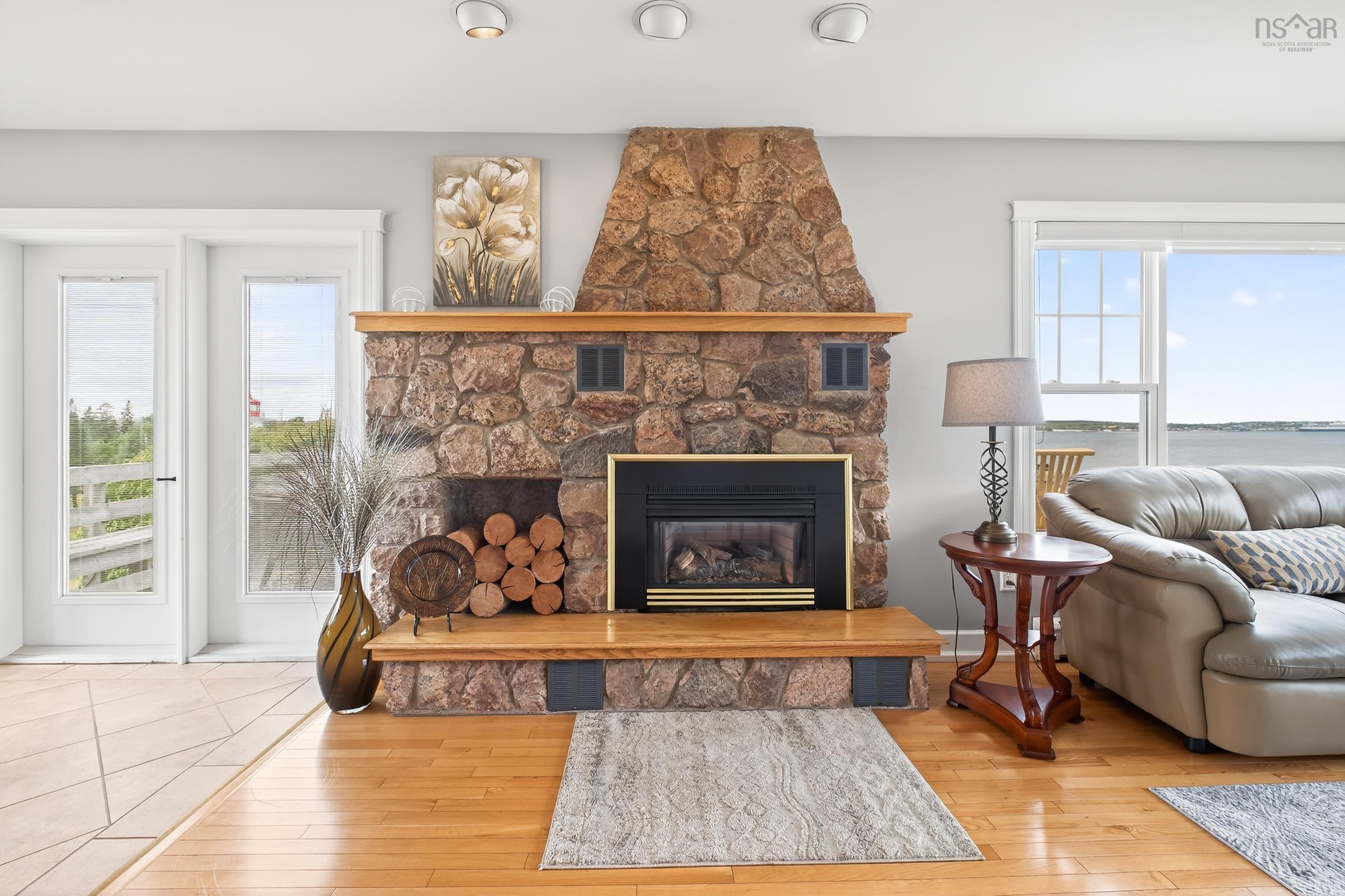 $749,900.00: 2140 POINT EDWARD HIGHWAY, Point Edward