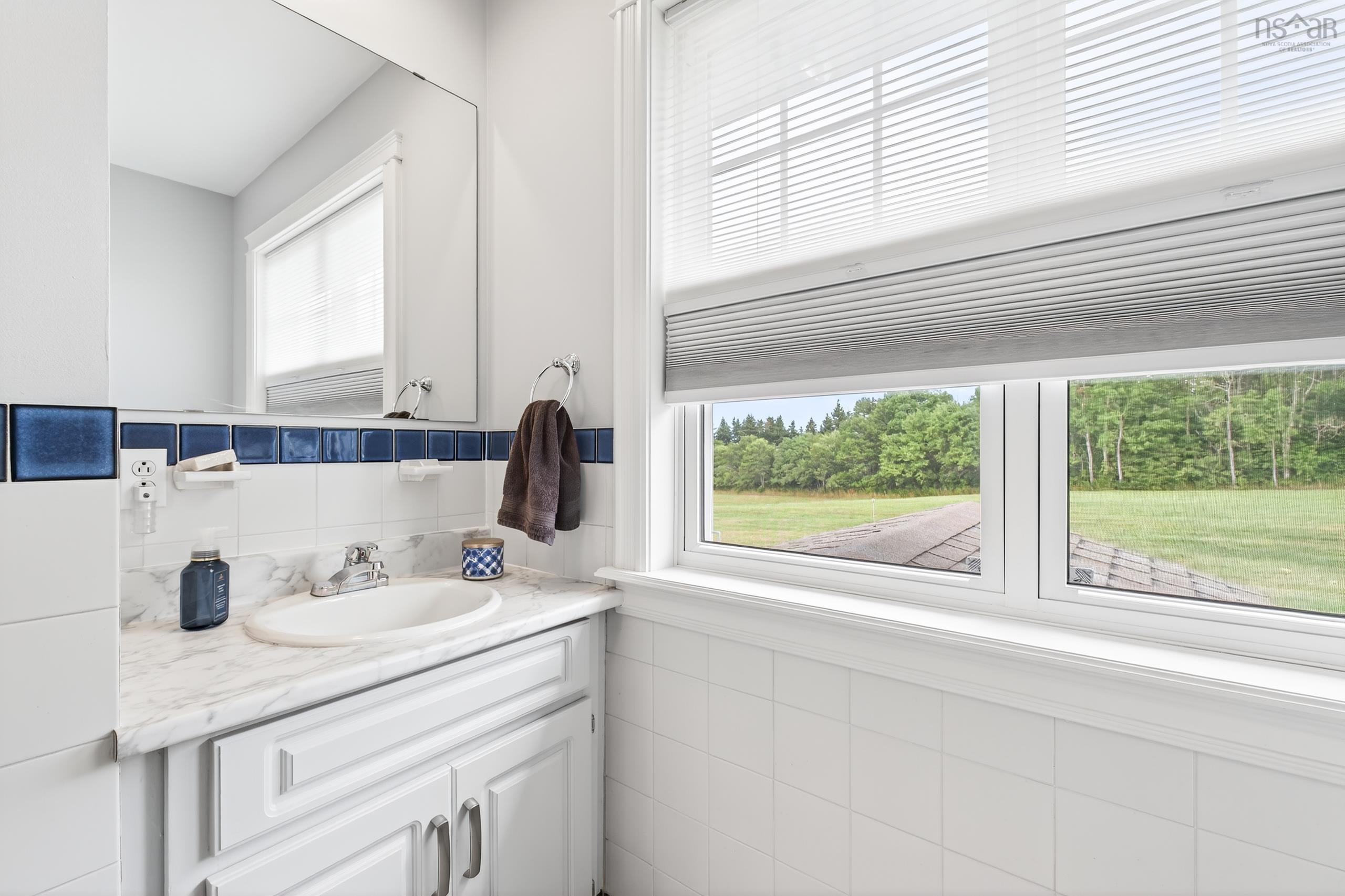 $749,900.00: 2140 POINT EDWARD HIGHWAY, Point Edward