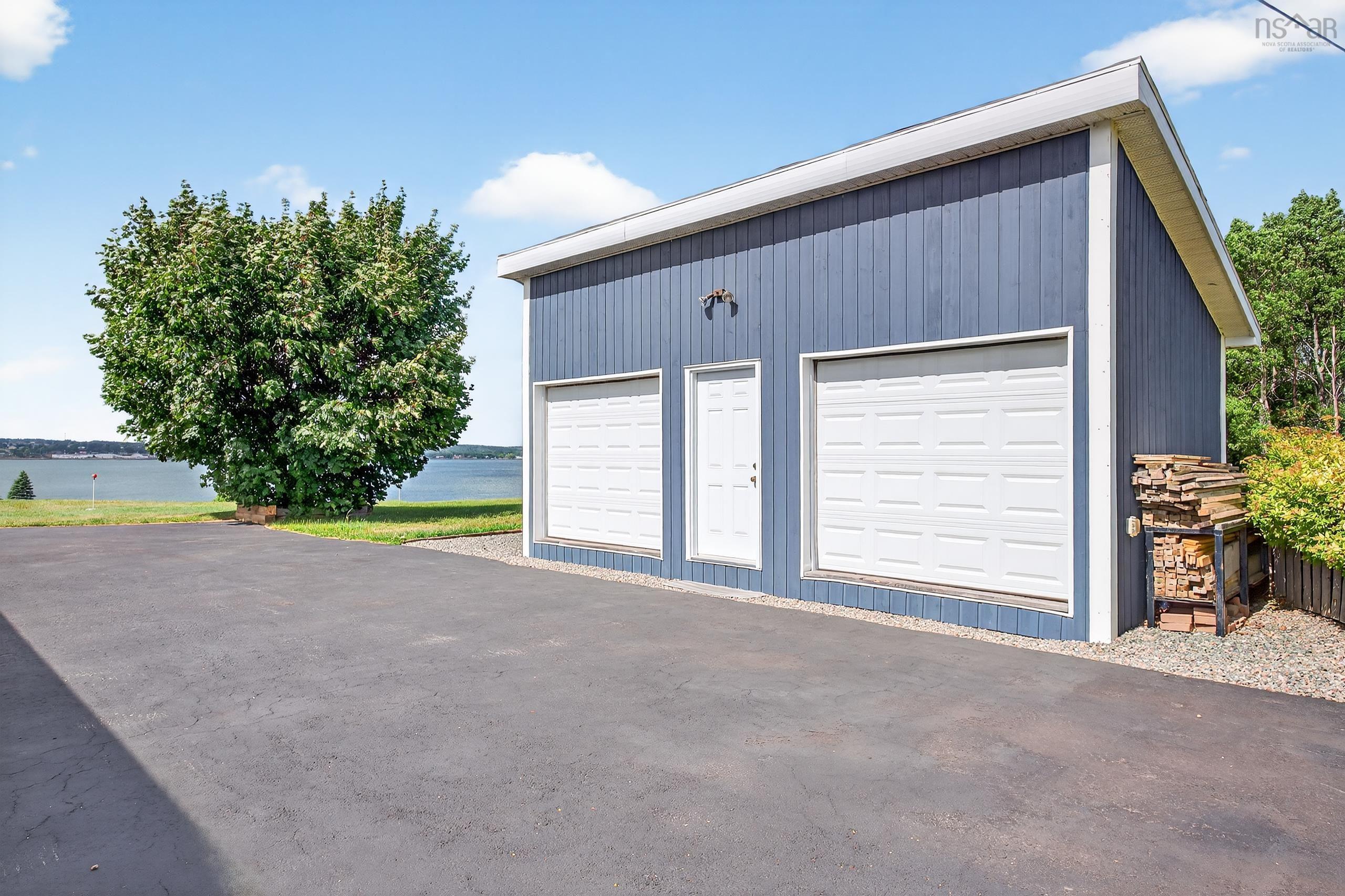 $749,900.00: 2140 POINT EDWARD HIGHWAY, Point Edward