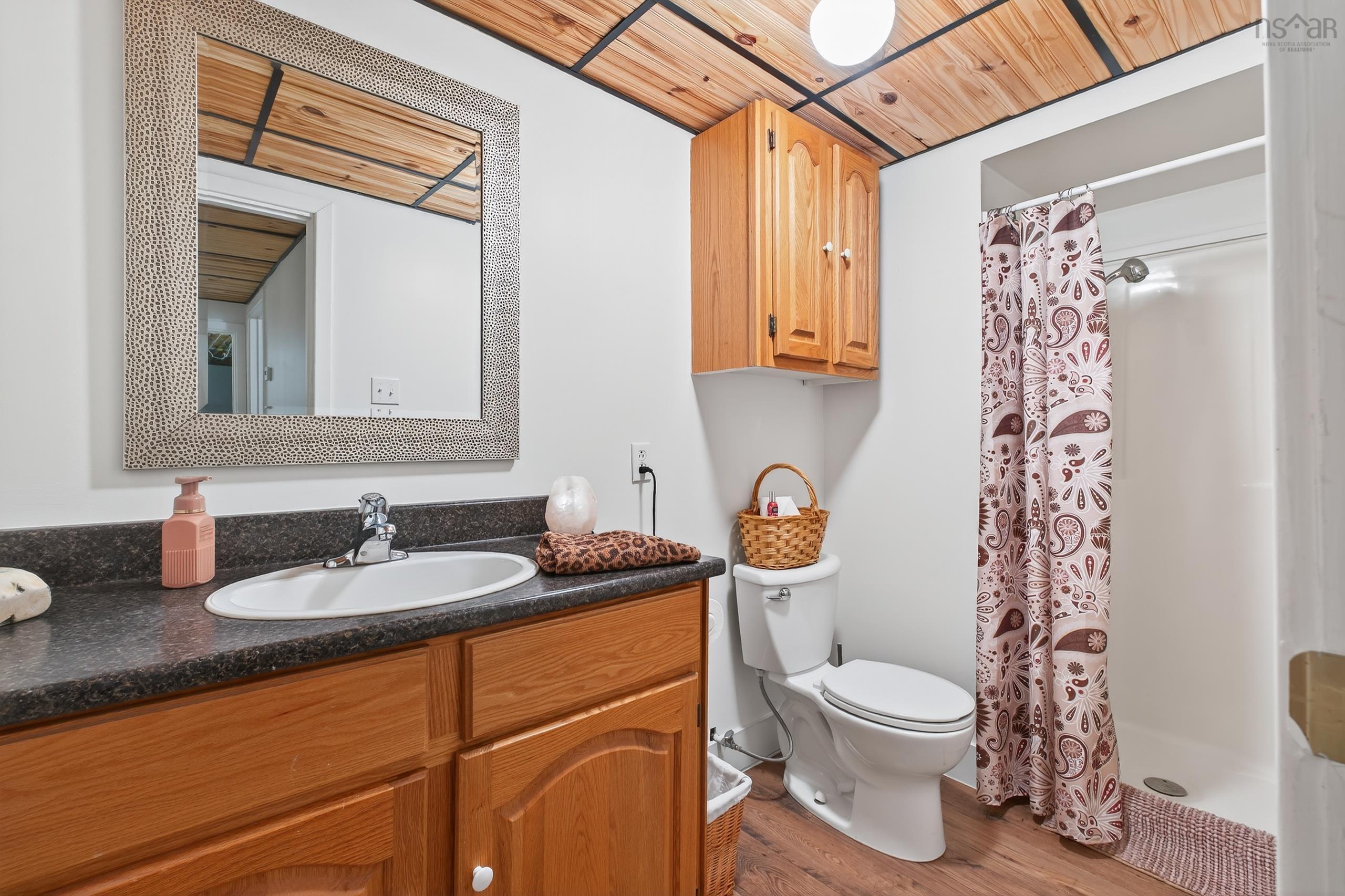 $749,900.00: 2140 POINT EDWARD HIGHWAY, Point Edward