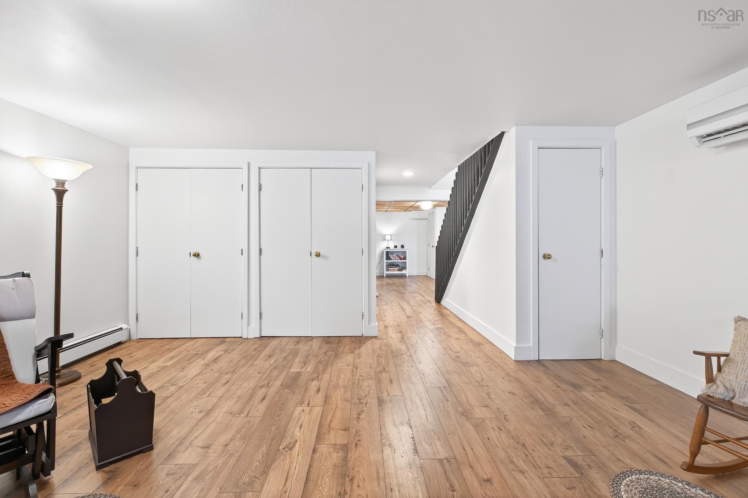 $749,900.00: 2140 POINT EDWARD HIGHWAY, Point Edward