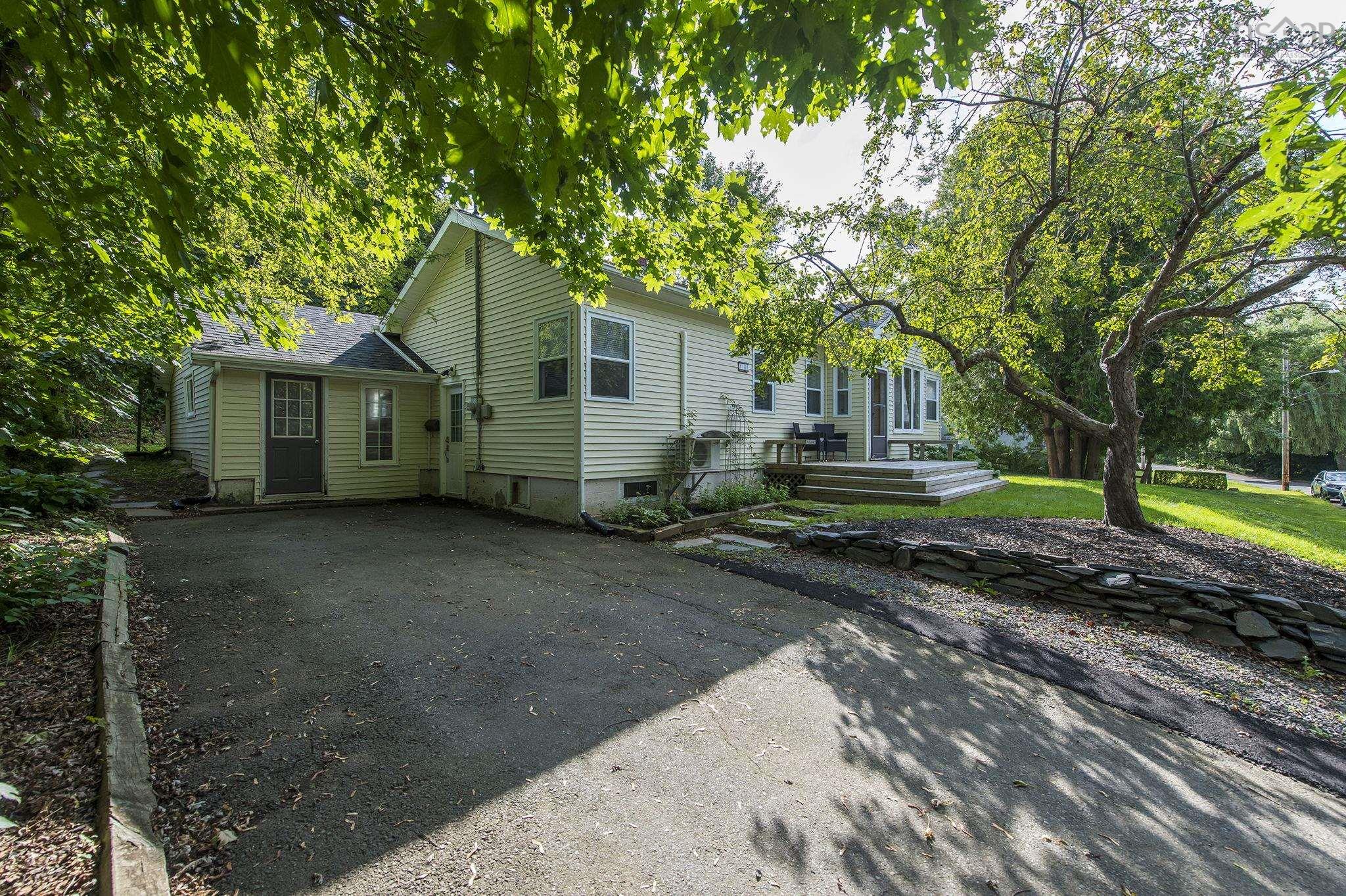 $349,000.00: 18 King Street, Kentville