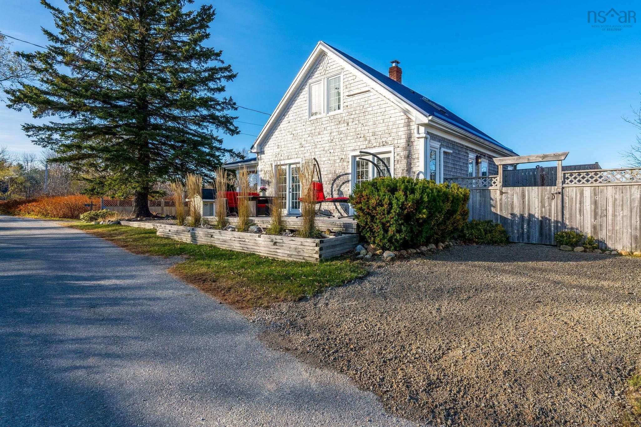 $650,000.00: 24 Station Road, Western Shore
