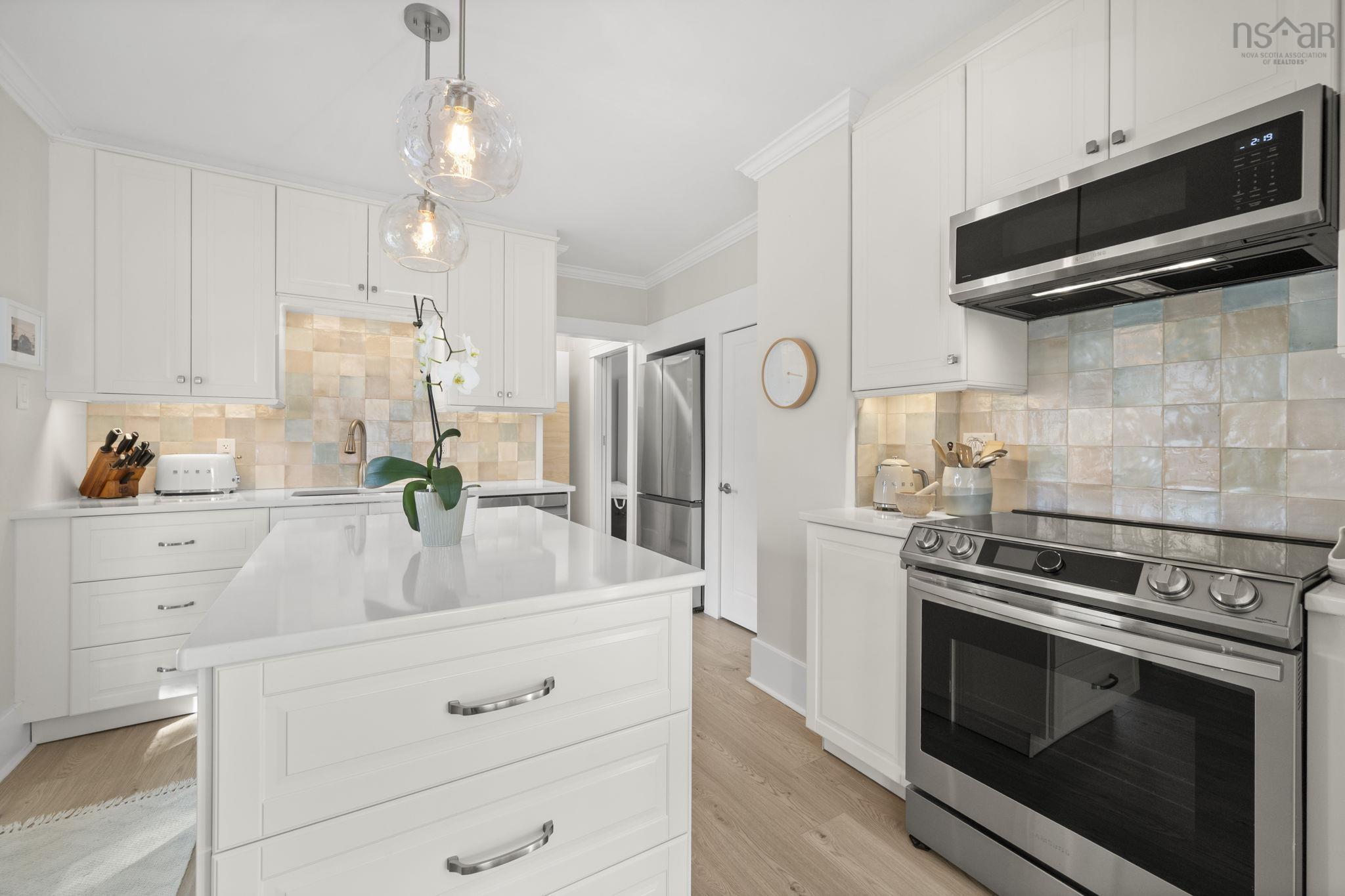 $650,000.00: 24 Station Road, Western Shore