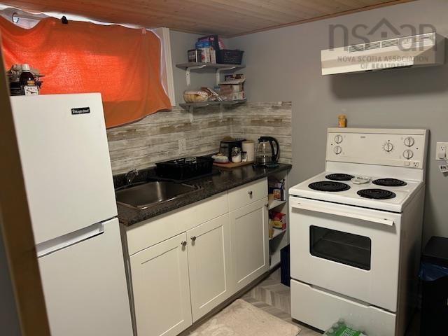 $425,000.00: 633 King Street, New Waterford