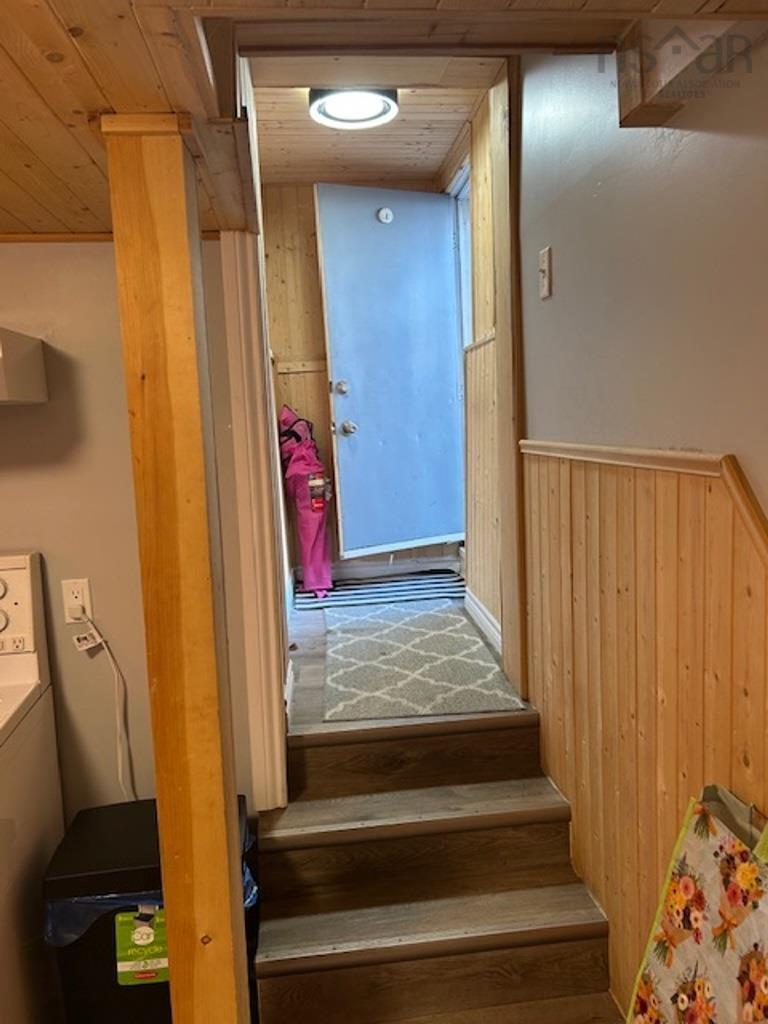 $425,000.00: 633 King Street, New Waterford