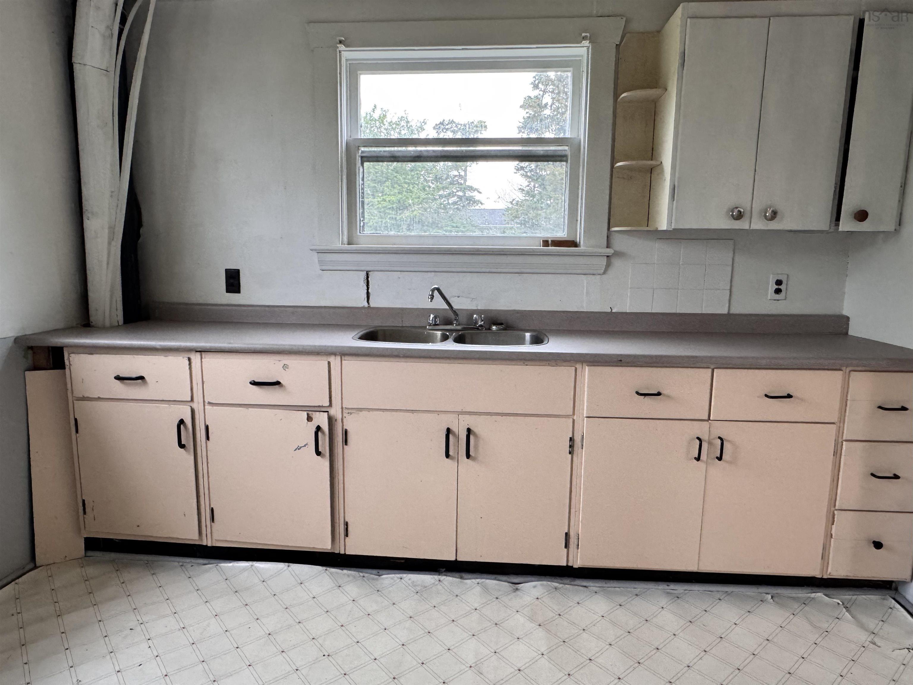 $180,000.00: 29 Rockdale Avenue, Glace Bay