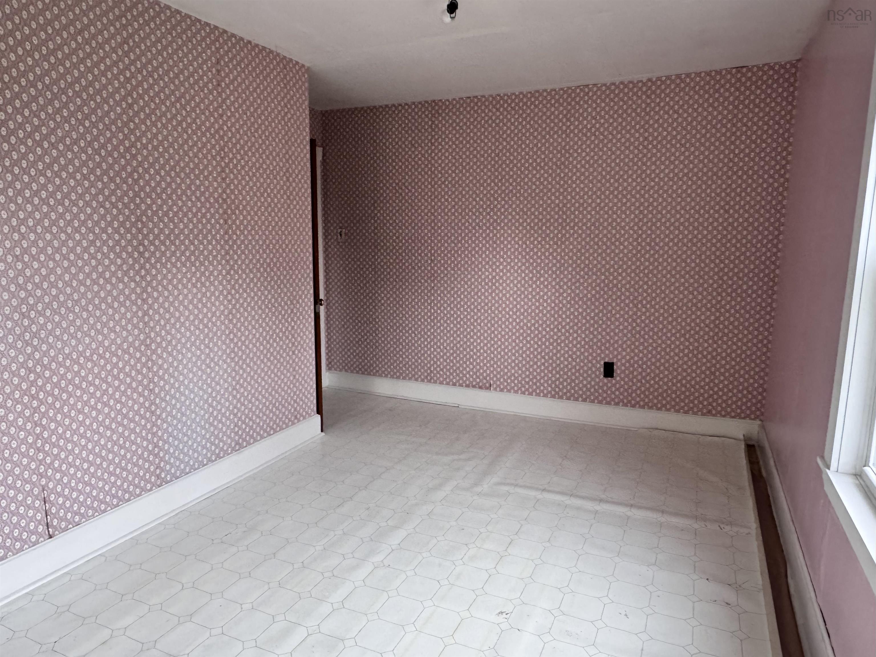 $180,000.00: 29 Rockdale Avenue, Glace Bay