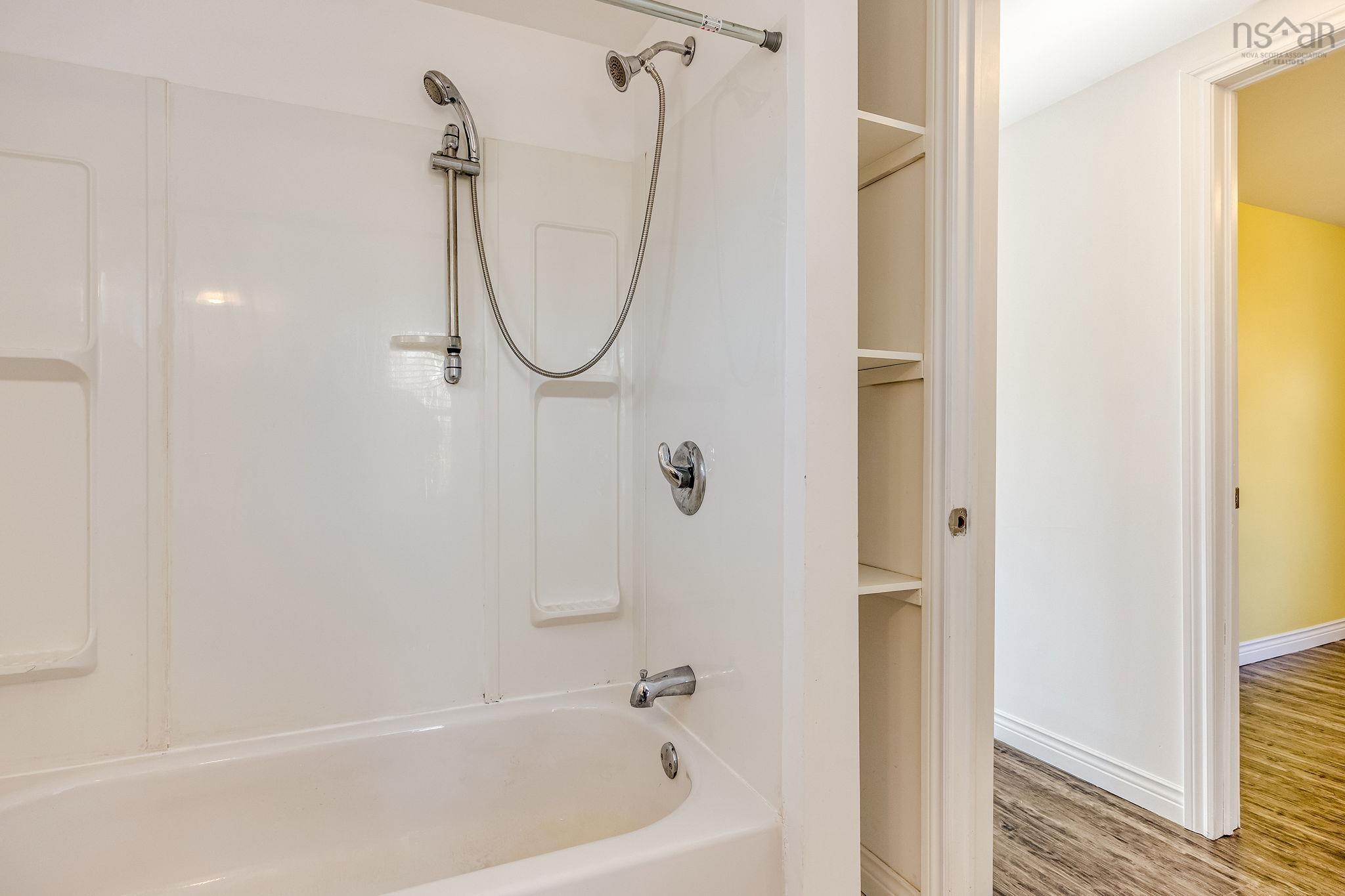 $219,900.00: 18 School Street, Hantsport