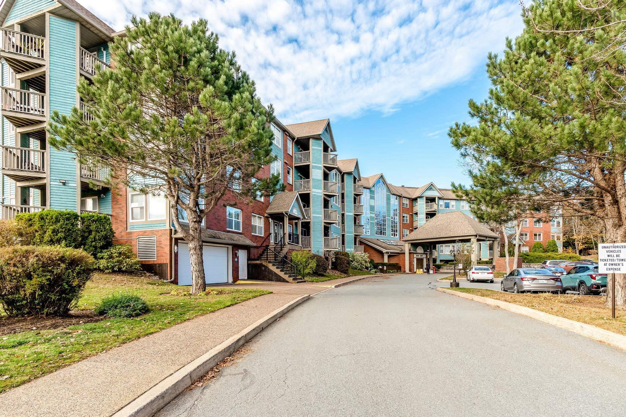 311 2 Lake Drive, Bedford, NS (MLS 202528396)