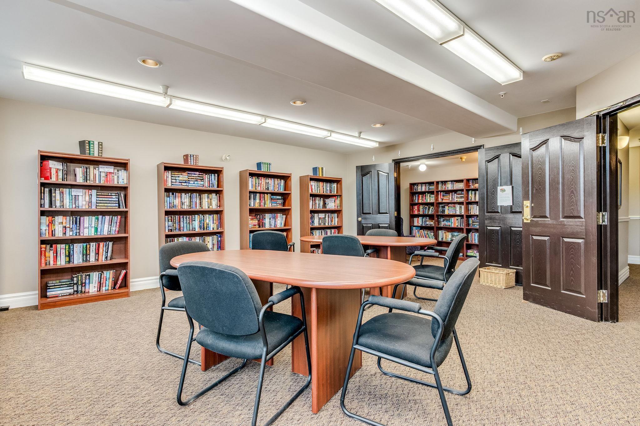 311 2 Lake Drive, Bedford, NS (MLS 202528396)