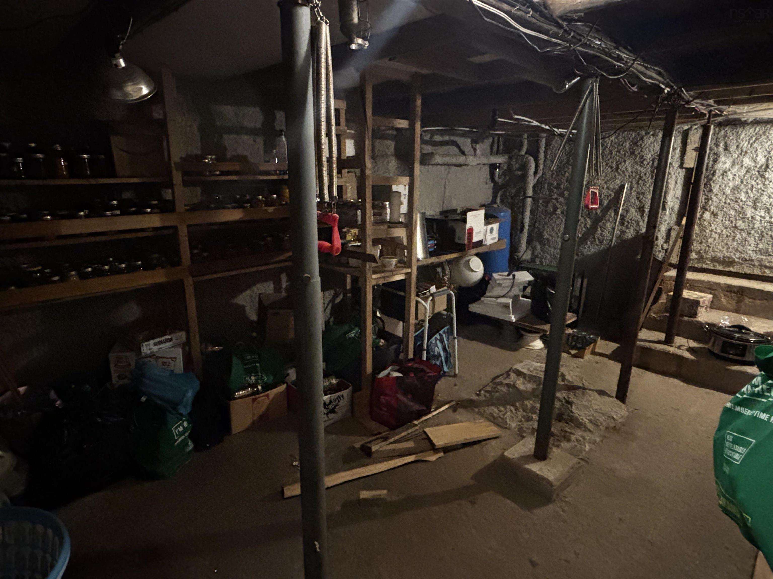 $160,000.00: 1171 North River Road, North River