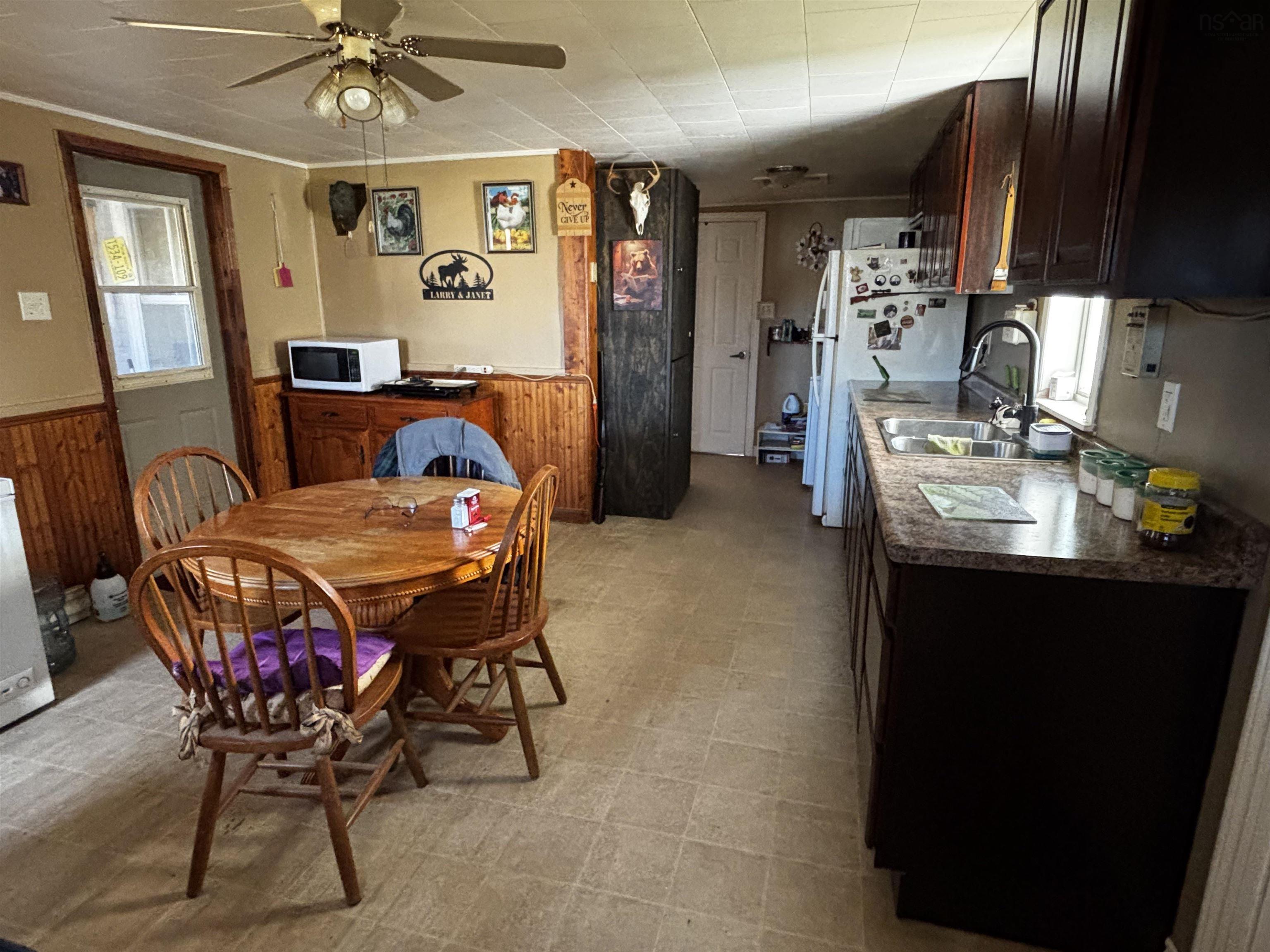 $160,000.00: 1171 North River Road, North River