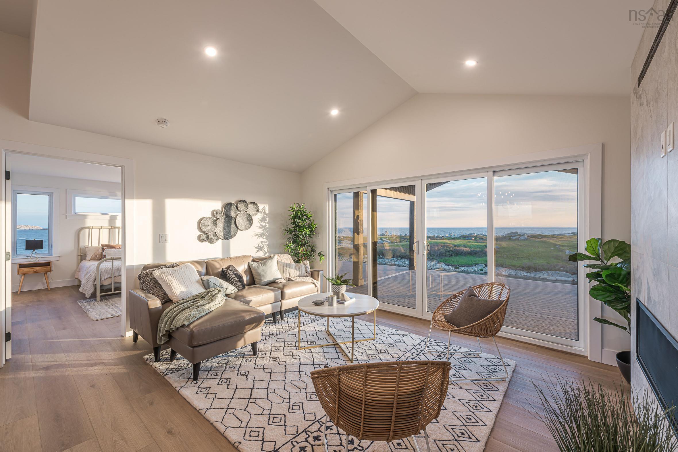 $949,900.00: 24 Indian Point Road, Prospect Village