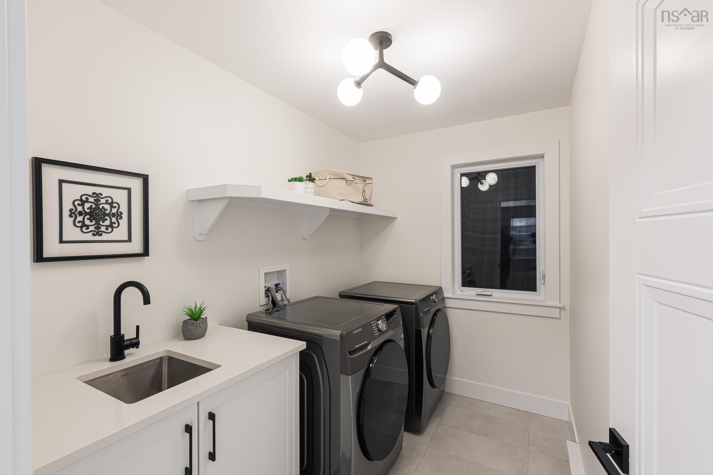 $949,900.00: 24 Indian Point Road, Prospect Village