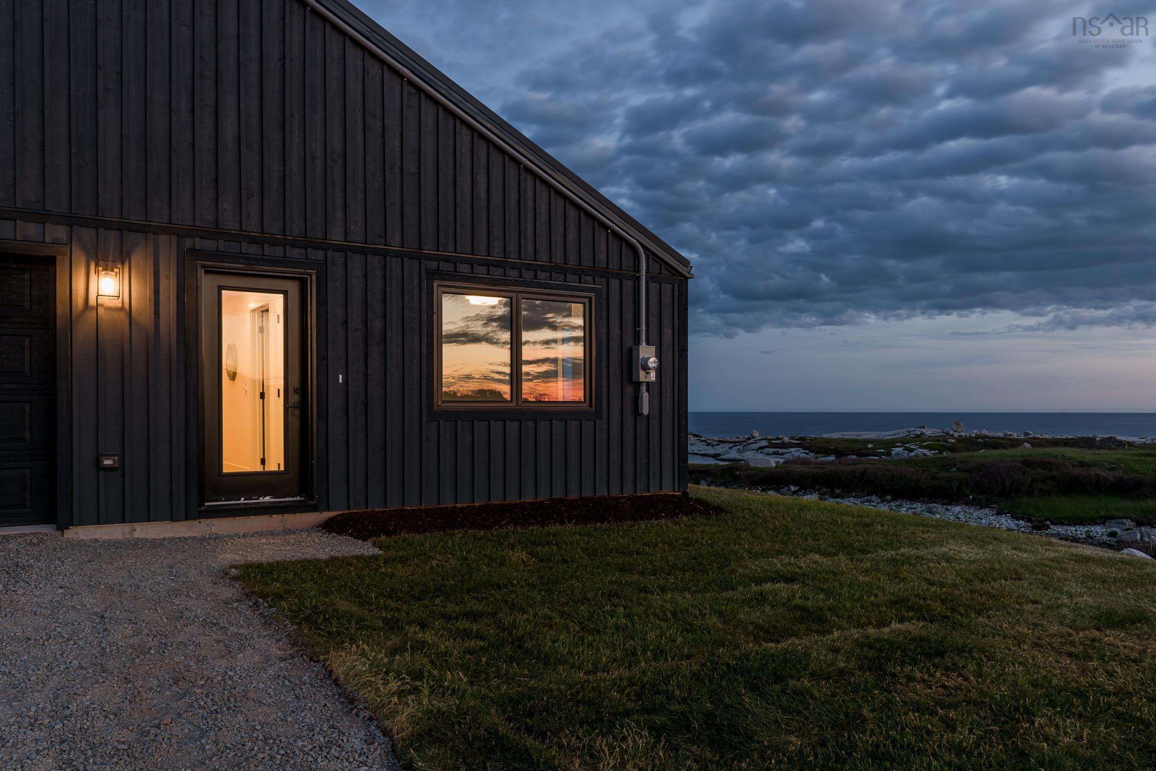 $949,900.00: 24 Indian Point Road, Prospect Village