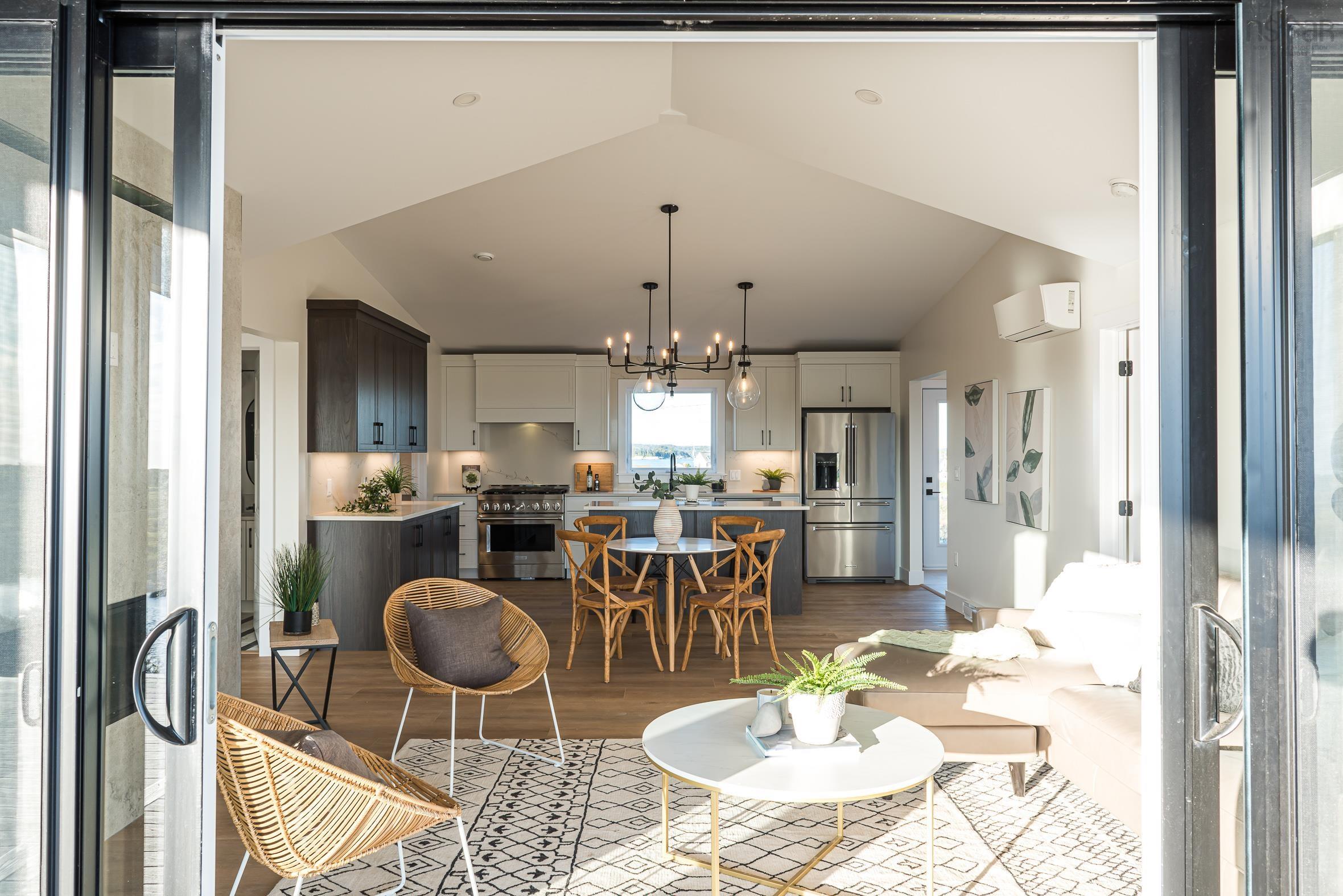 $949,900.00: 24 Indian Point Road, Prospect Village