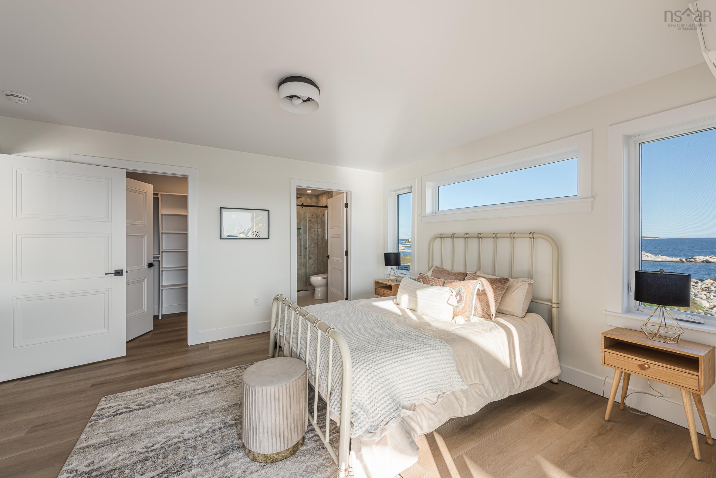 $949,900.00: 24 Indian Point Road, Prospect Village