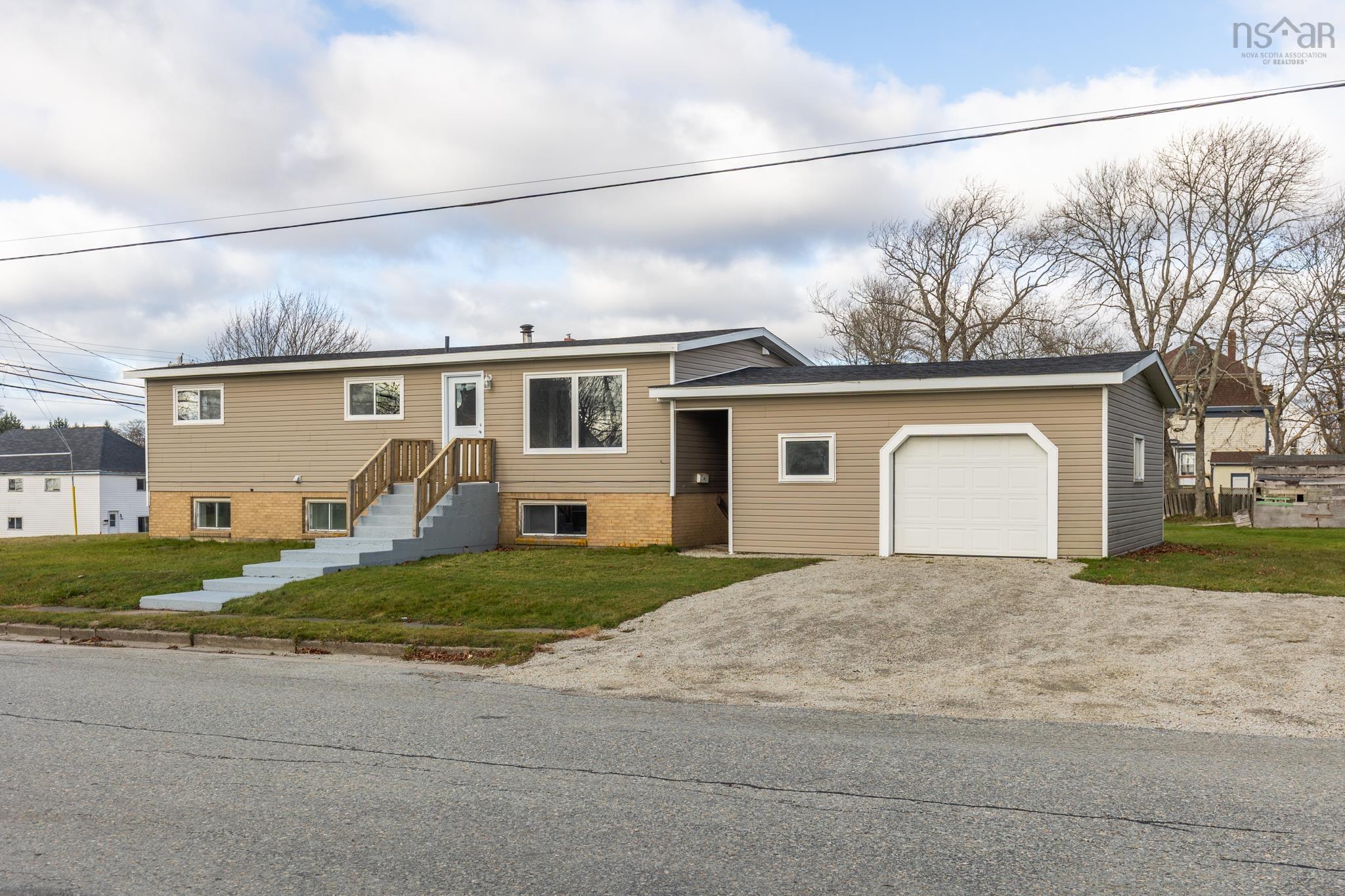 $389,000.00: 2 Huntington Street, Yarmouth