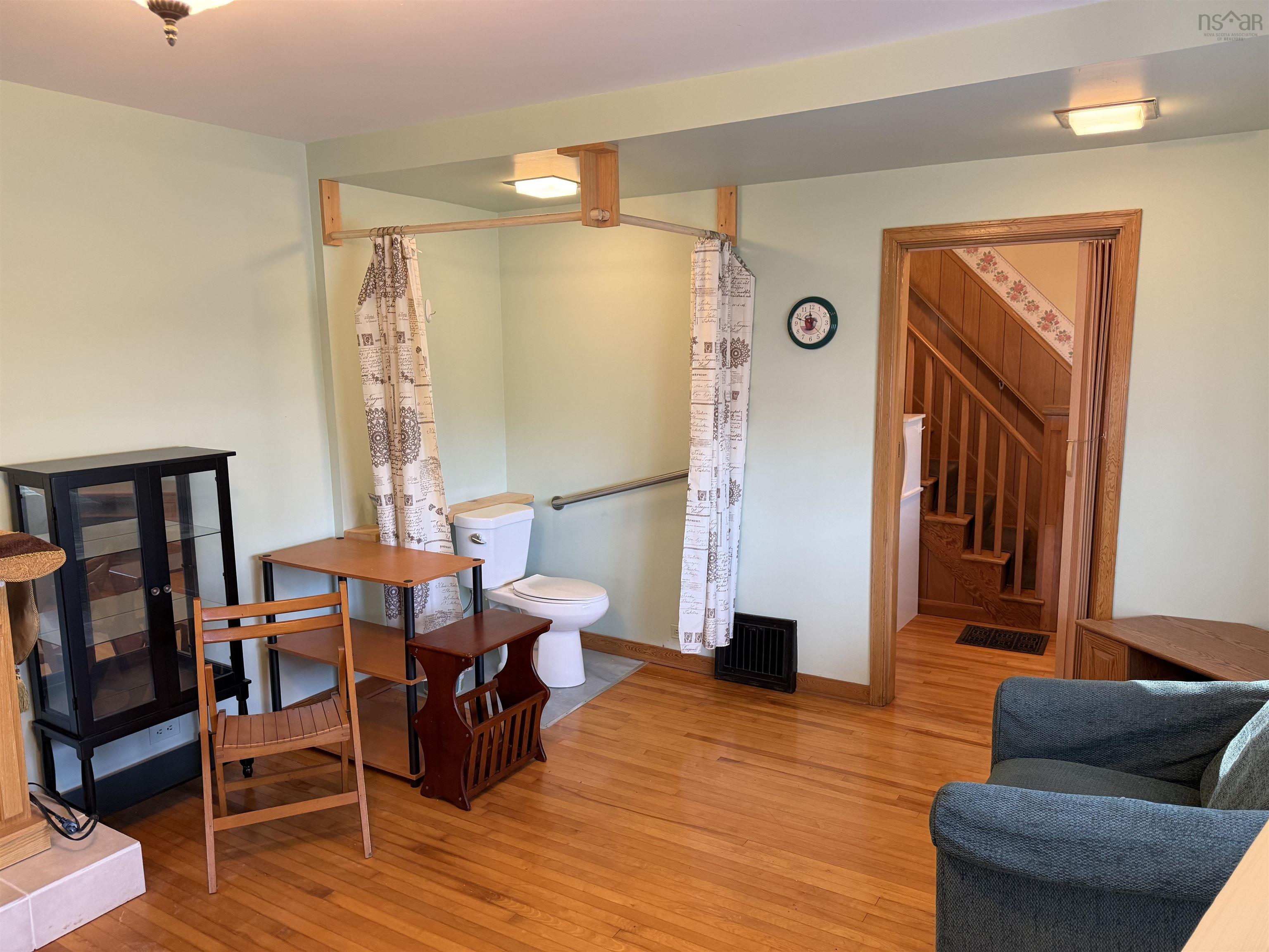 $199,900.00: 2103 South Main Street, Westville