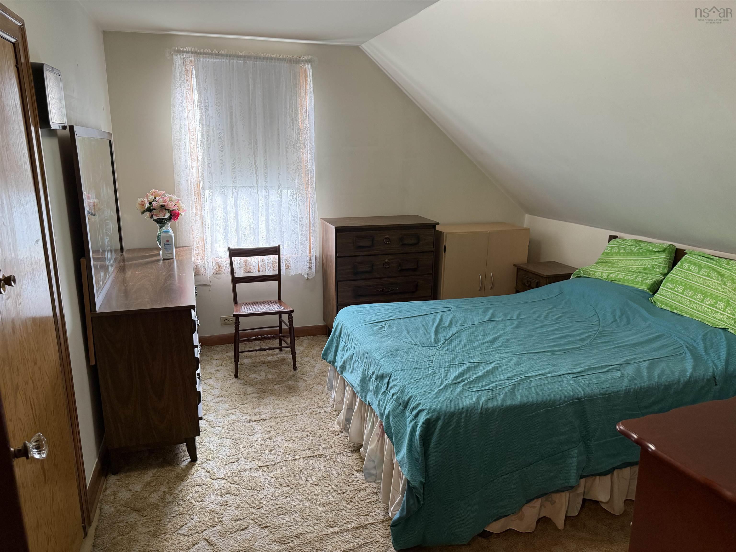 $199,900.00: 2103 South Main Street, Westville