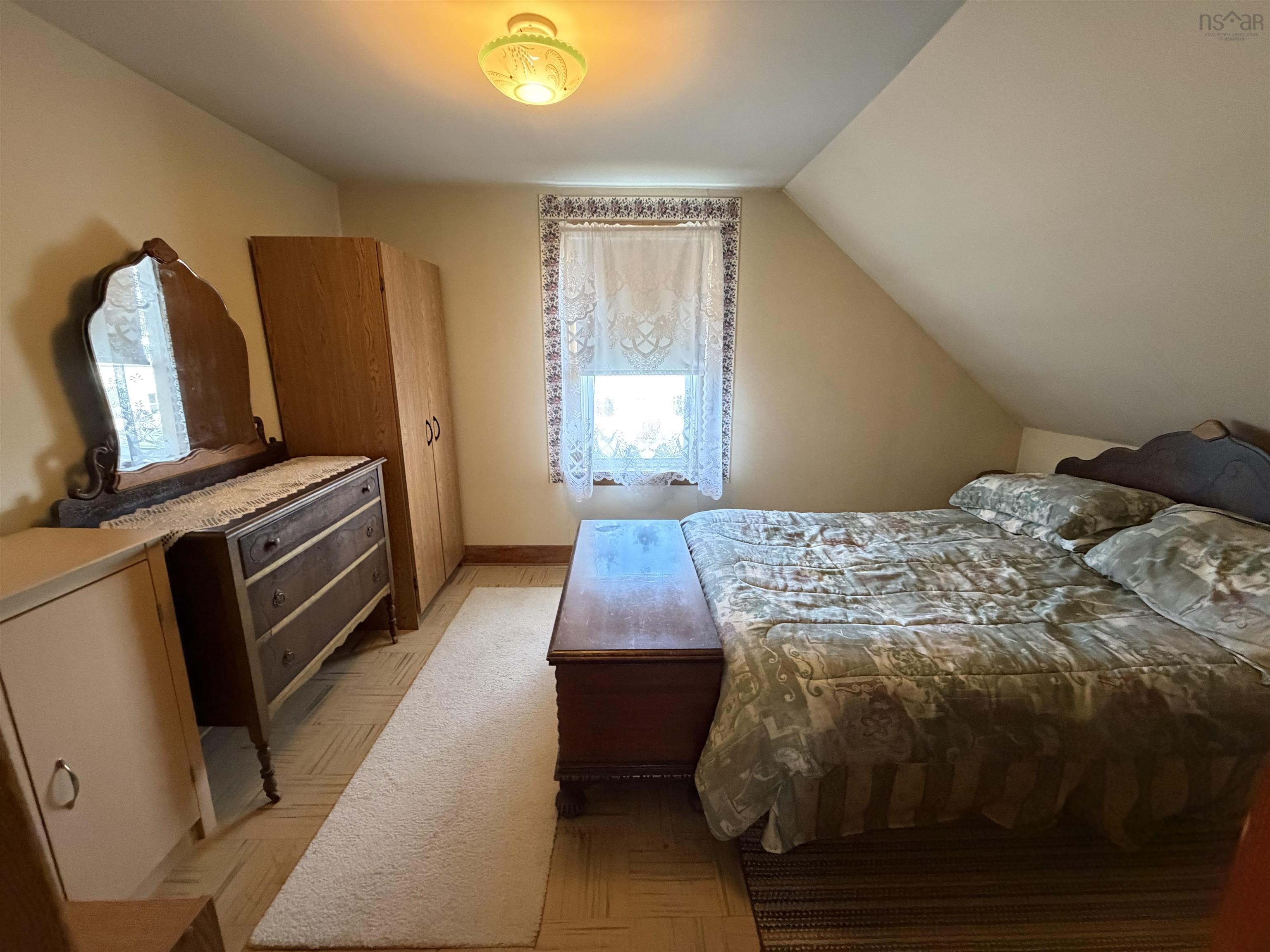 $199,900.00: 2103 South Main Street, Westville