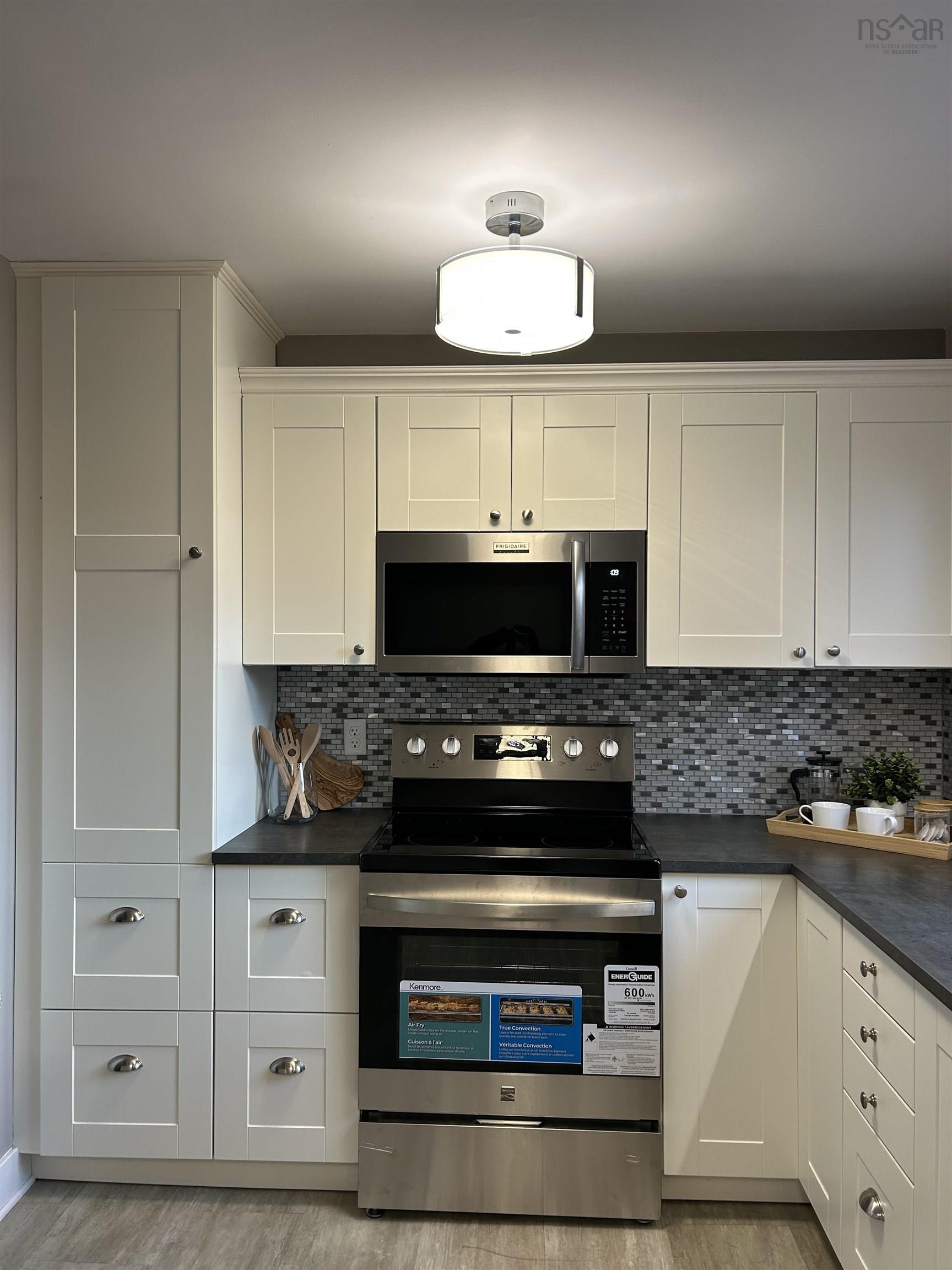 $429,900.00: 12A Brock Street, Dartmouth