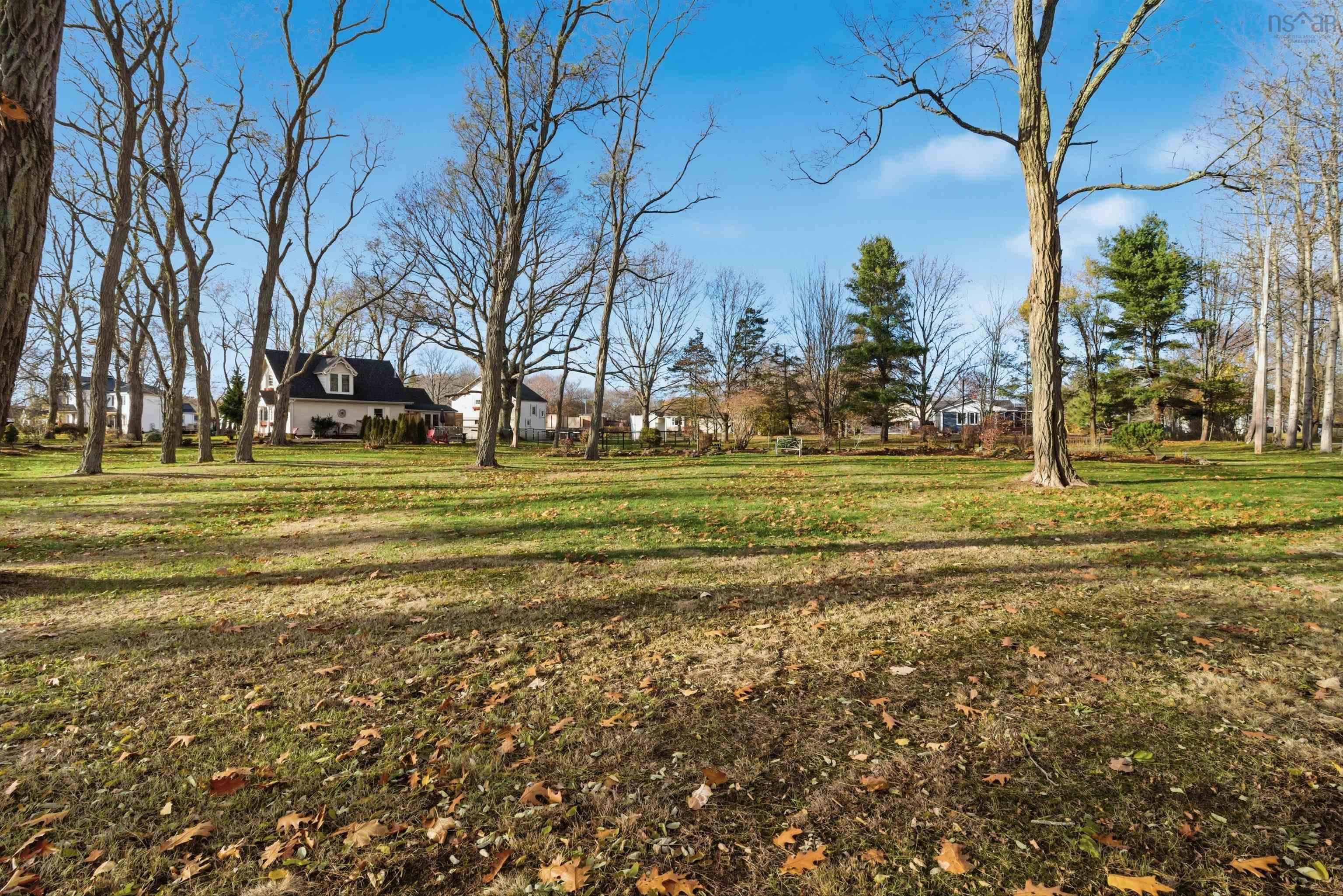 $725,900.00: 2151 1 Highway, Auburn