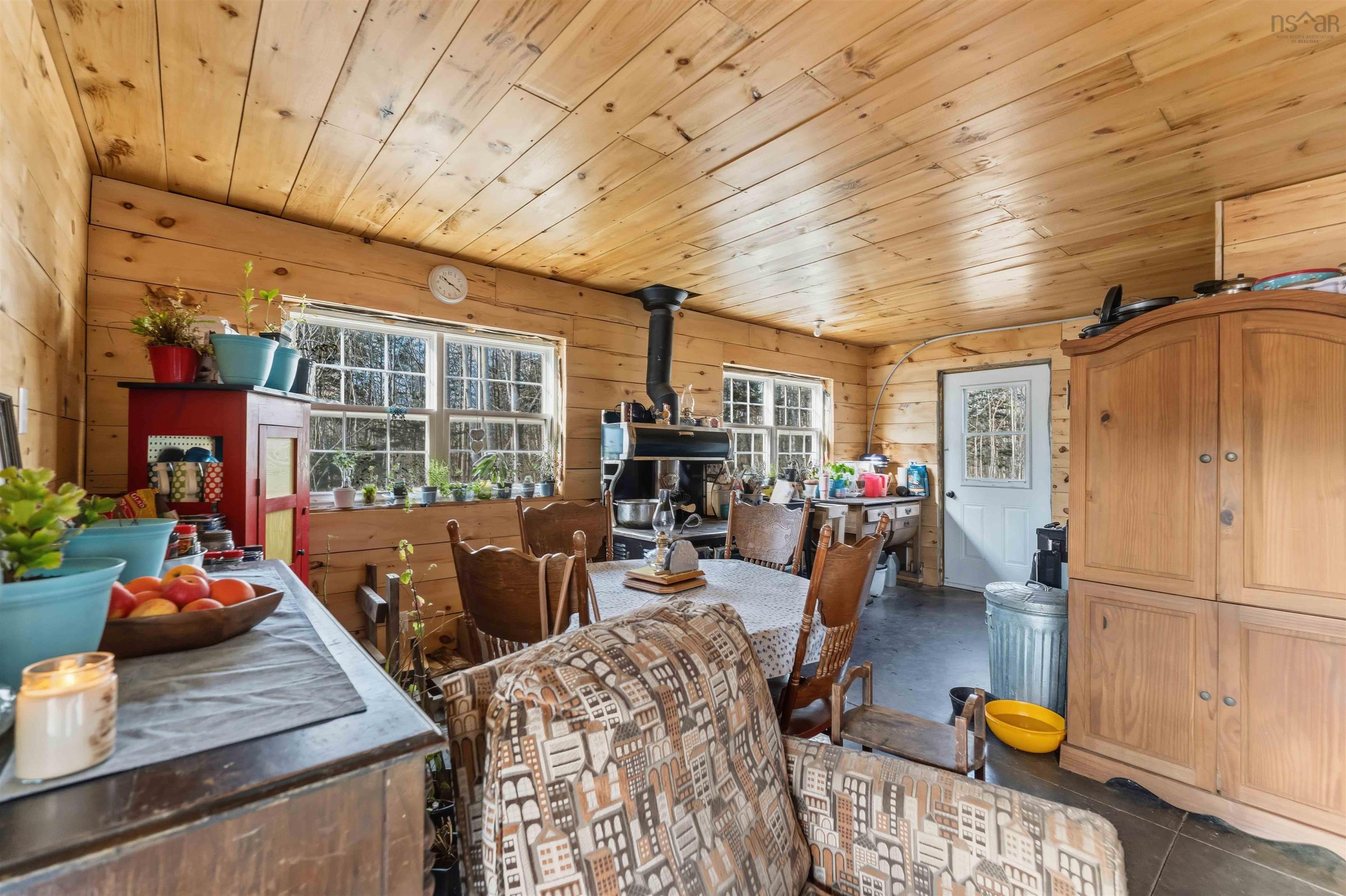 $195,000.00: 788 Purdy Road, Waldeck West