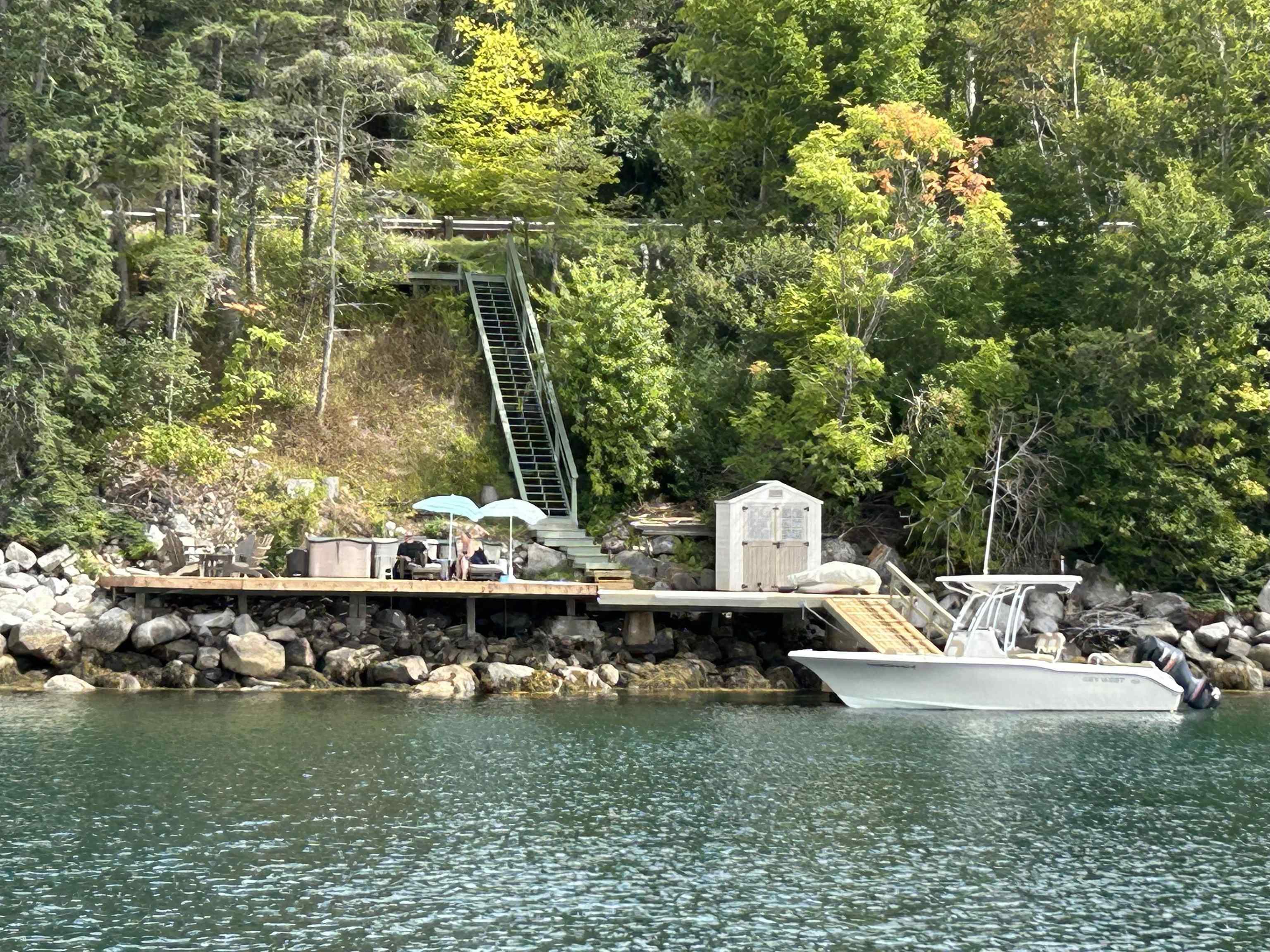 $974,900.00: 11565 Peggys Cove Road, Seabright