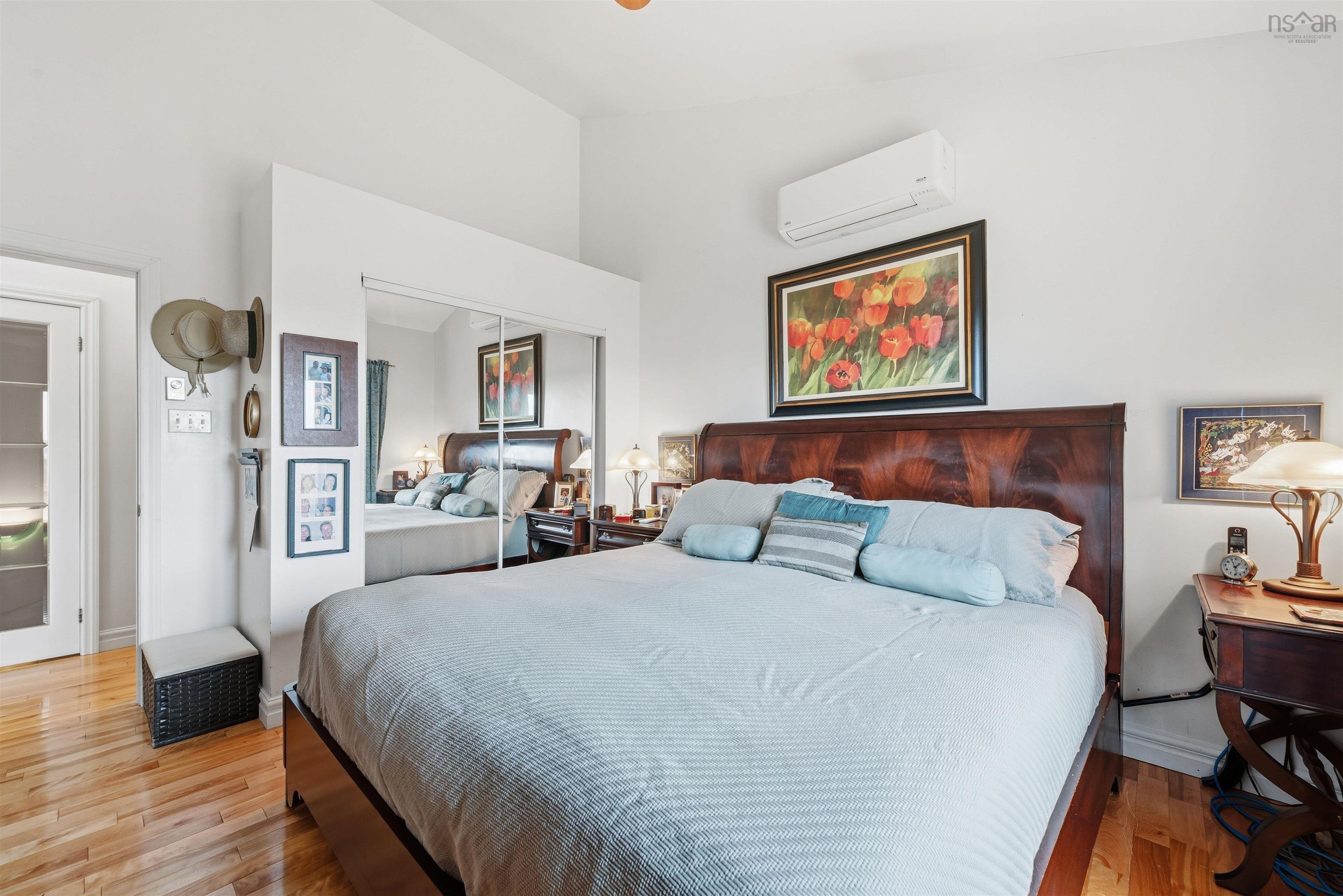 $974,900.00: 11565 Peggys Cove Road, Seabright