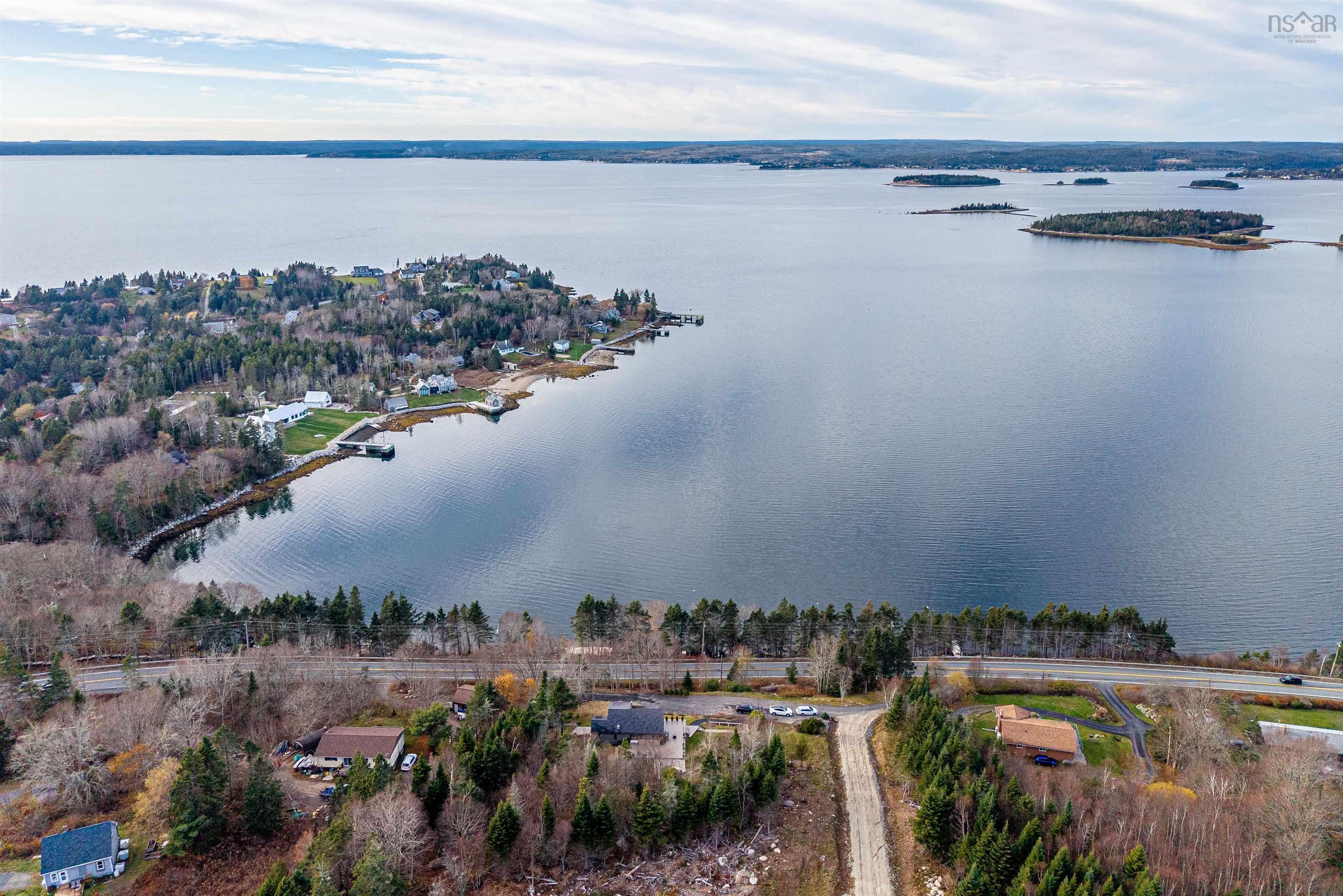 $974,900.00: 11565 Peggys Cove Road, Seabright