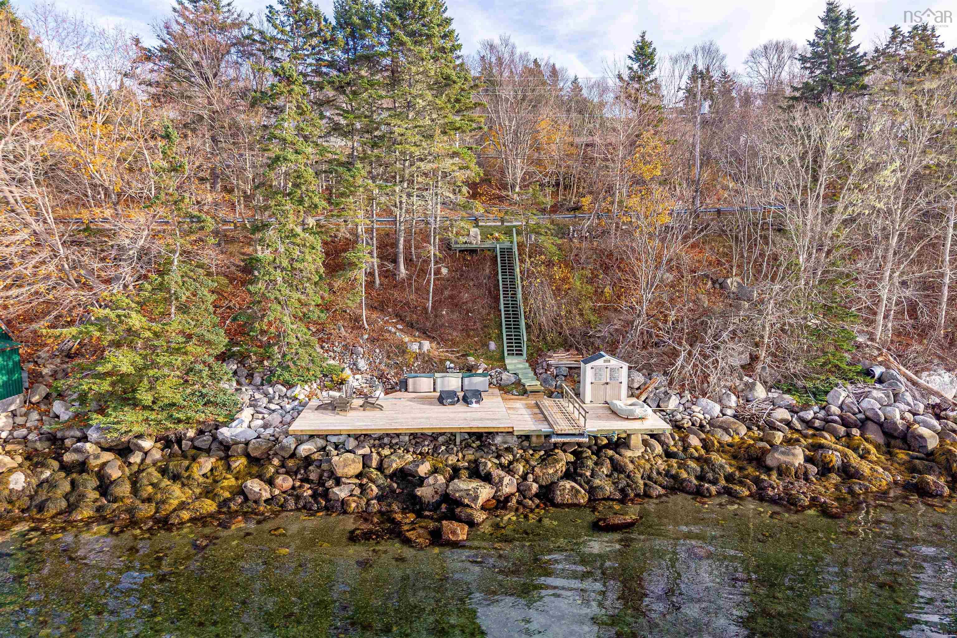 $974,900.00: 11565 Peggys Cove Road, Seabright