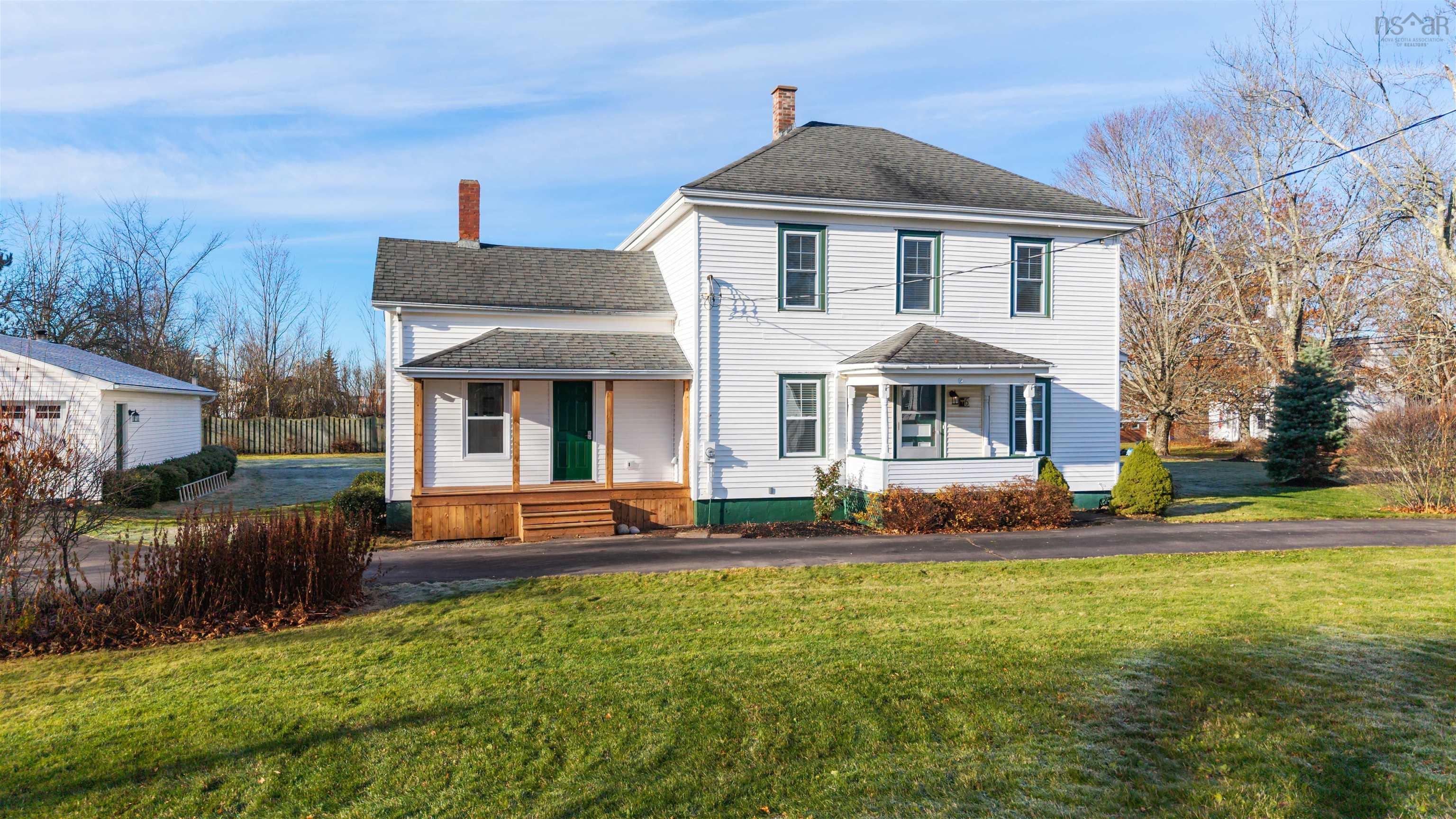 $549,900.00: 6 Hamilton Avenue, Brookfield