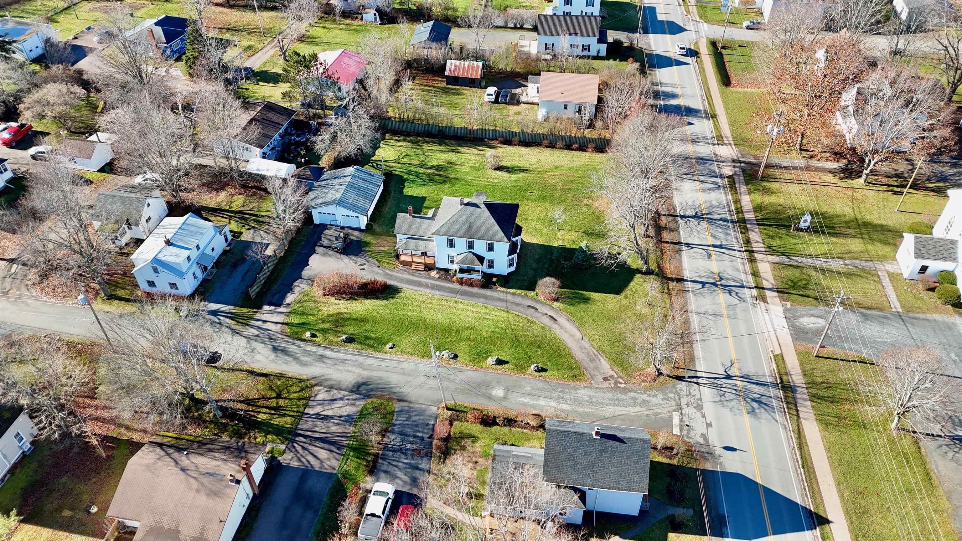 $549,900.00: 6 Hamilton Avenue, Brookfield