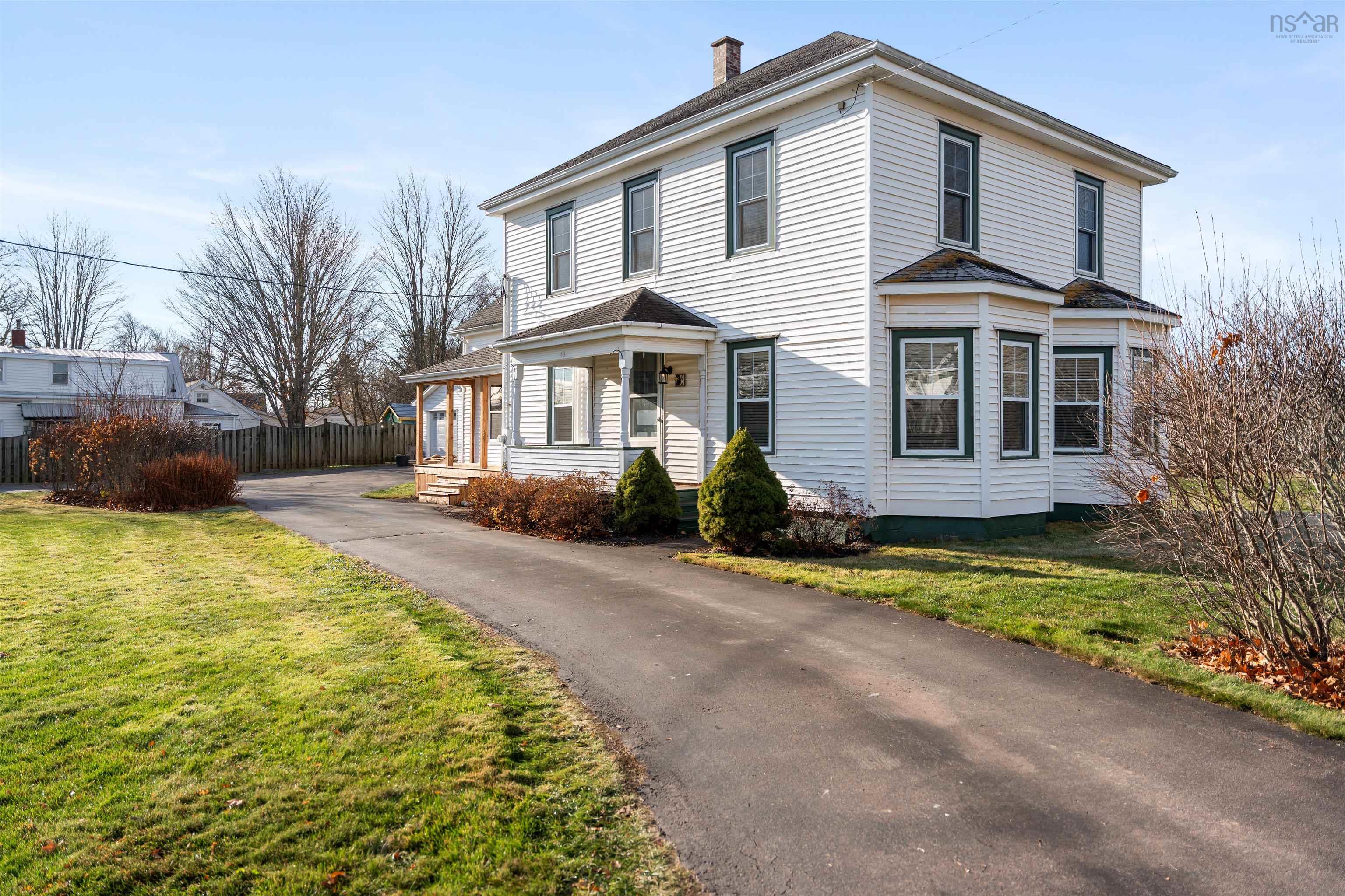 $549,900.00: 6 Hamilton Avenue, Brookfield