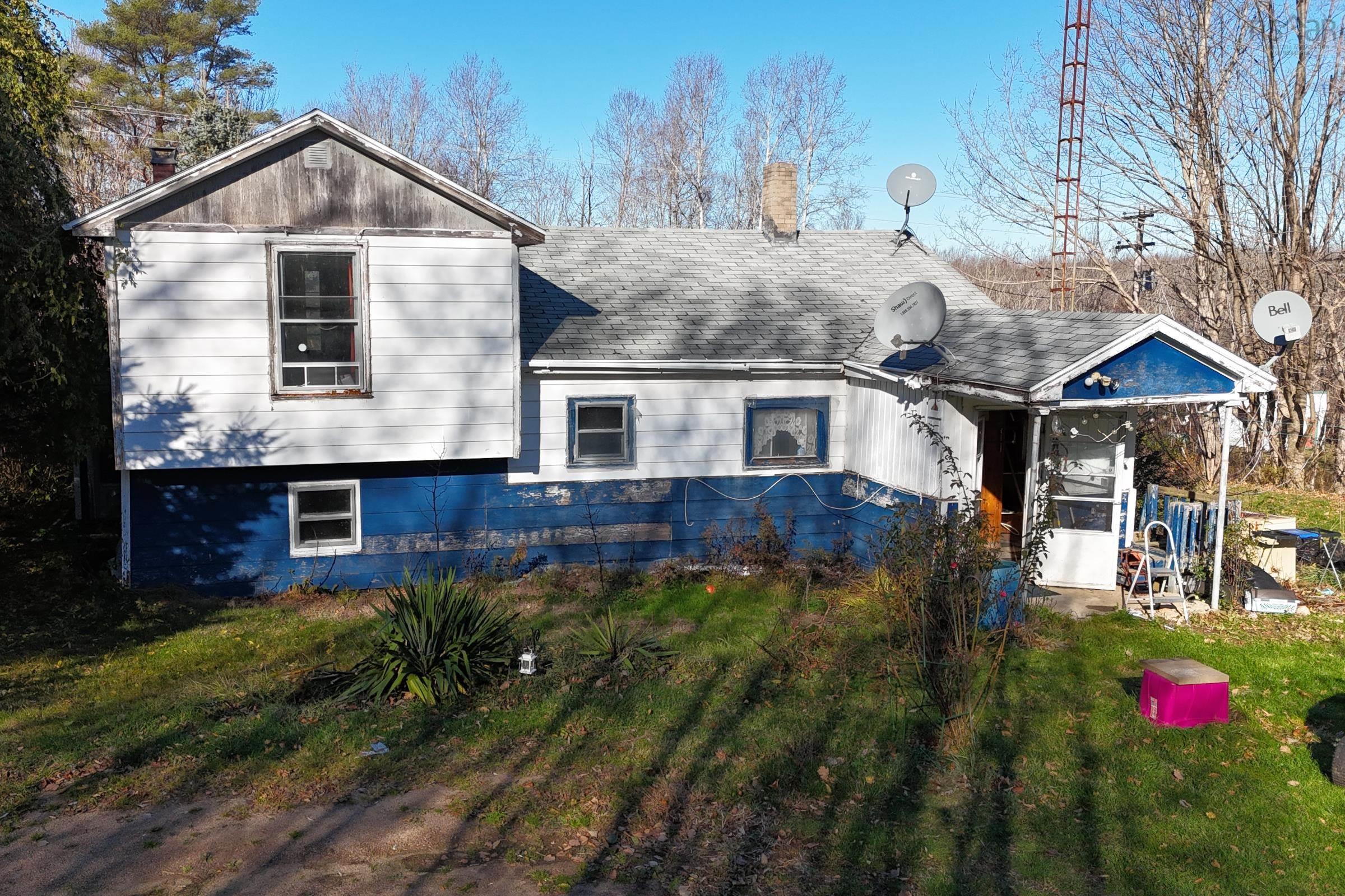 $191,700.00: 7006 Highway 201, Lawrencetown