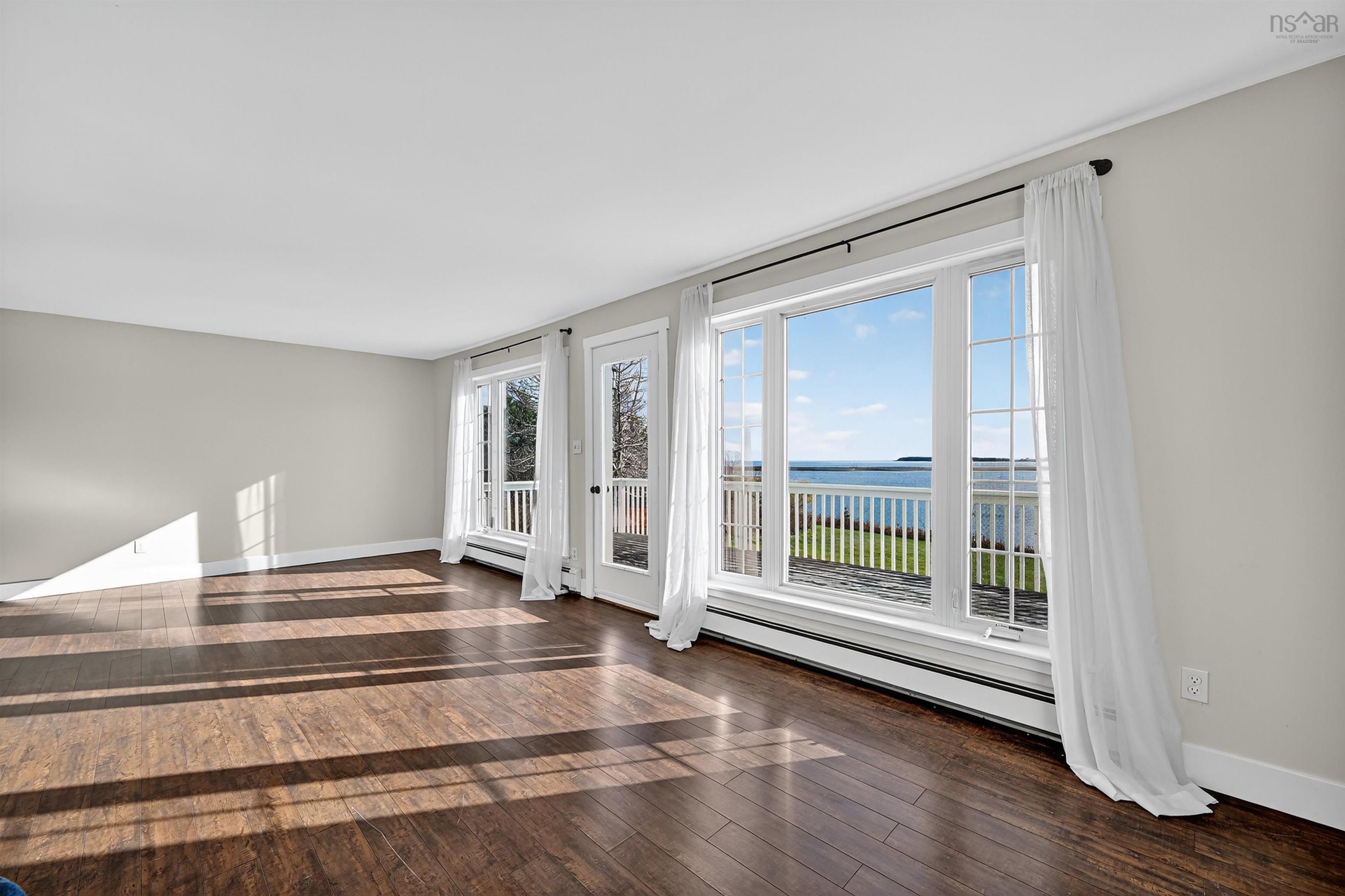 $399,900.00: 7715 Gabarus Highway Highway, Gabarus