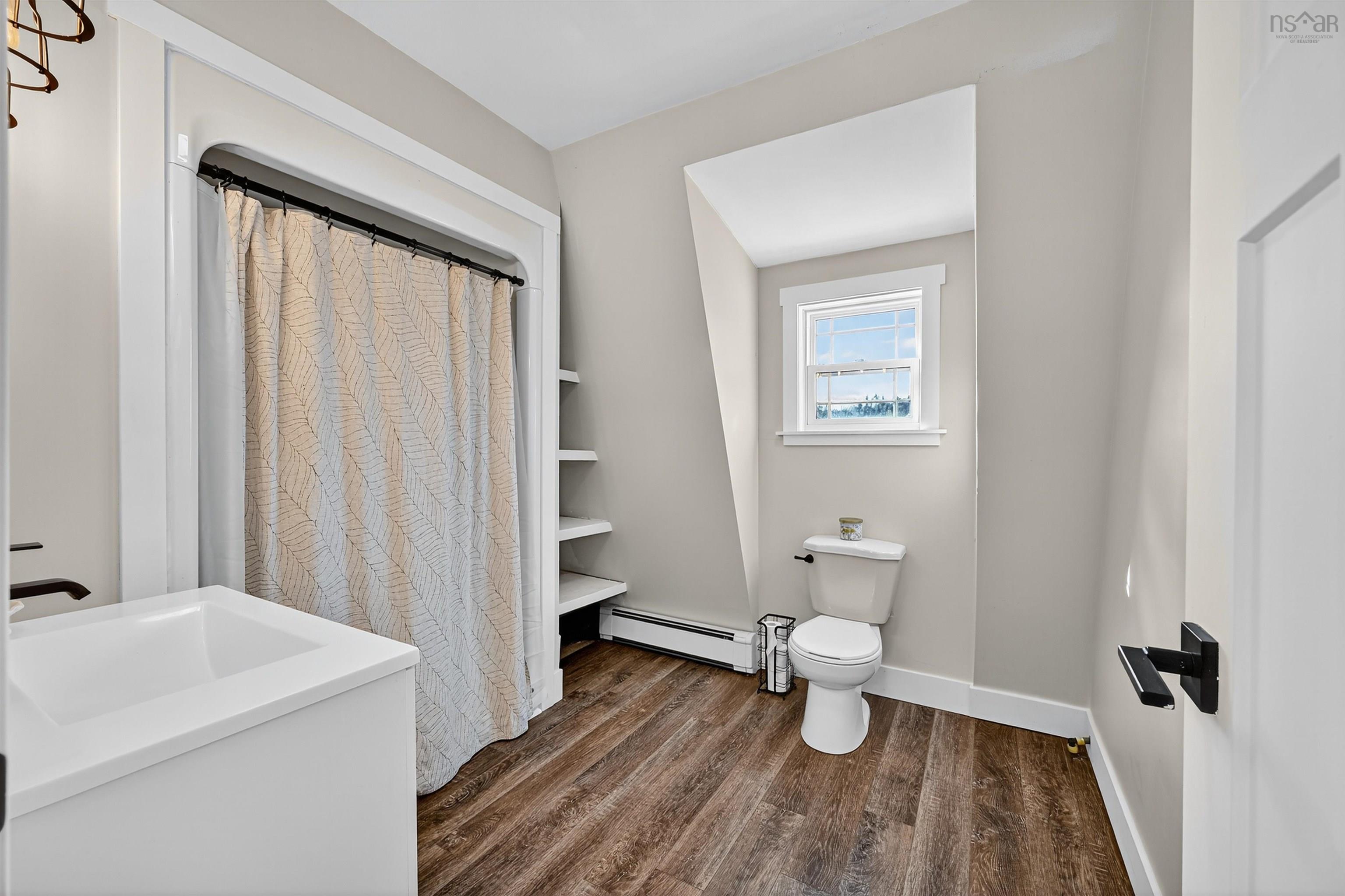 $399,900.00: 7715 Gabarus Highway Highway, Gabarus