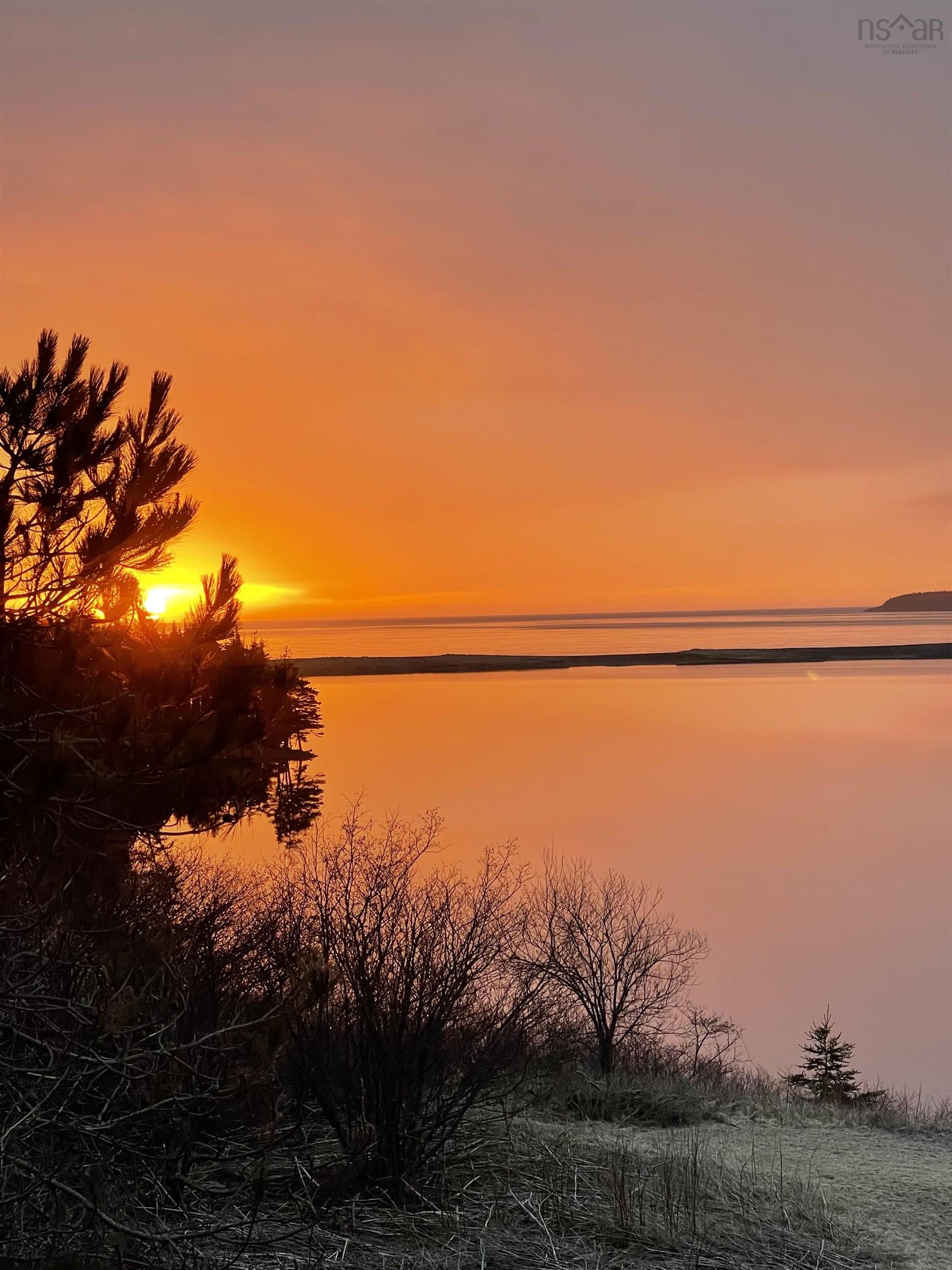 $399,900.00: 7715 Gabarus Highway Highway, Gabarus